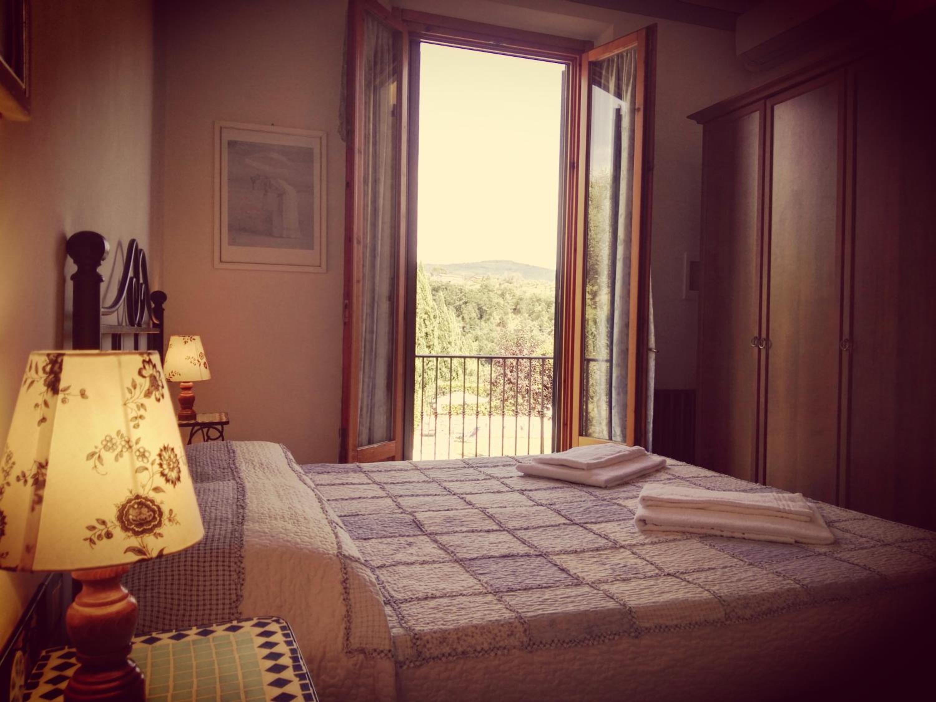 Large Single Room photo 2
