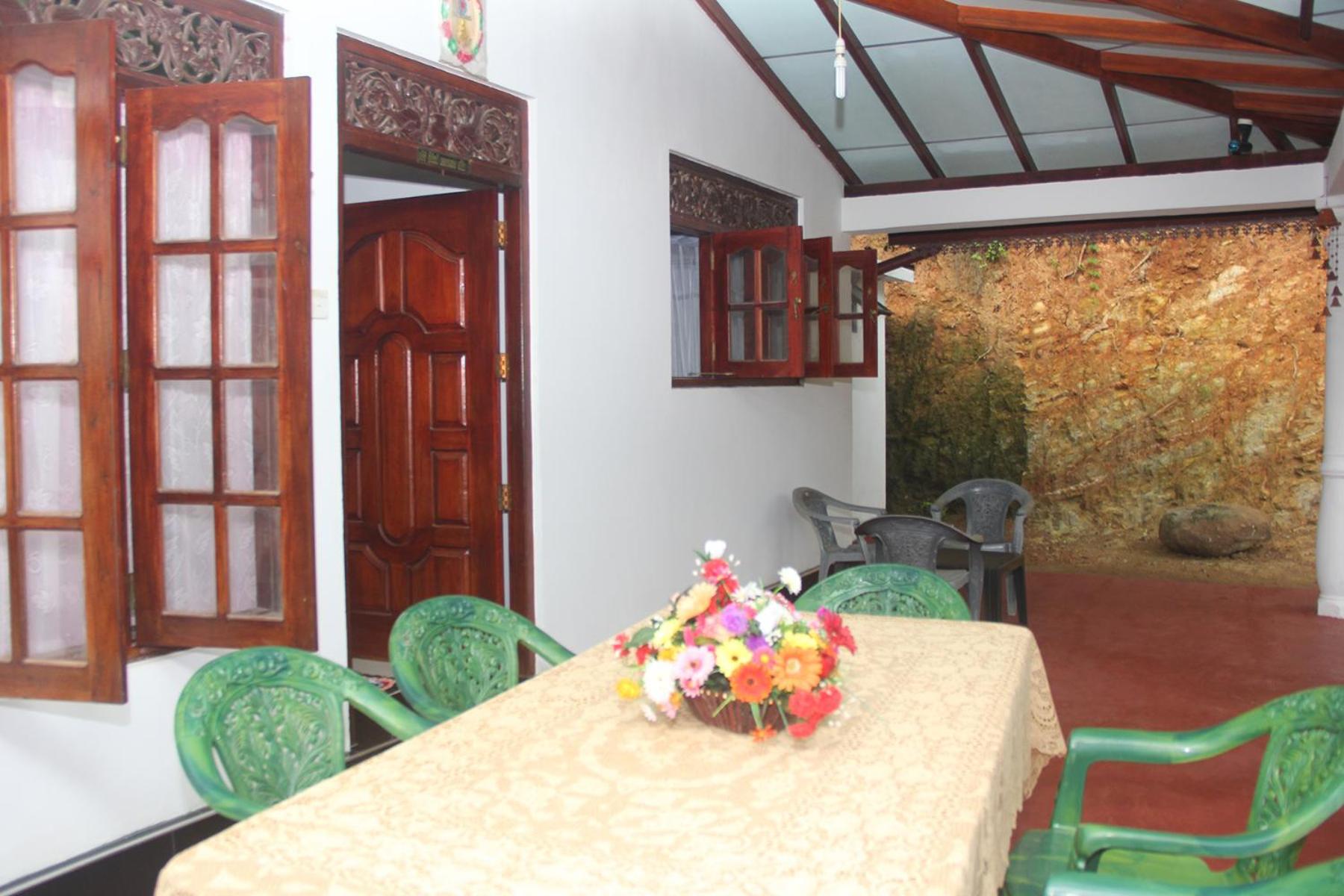 Budget Double Room photo 1