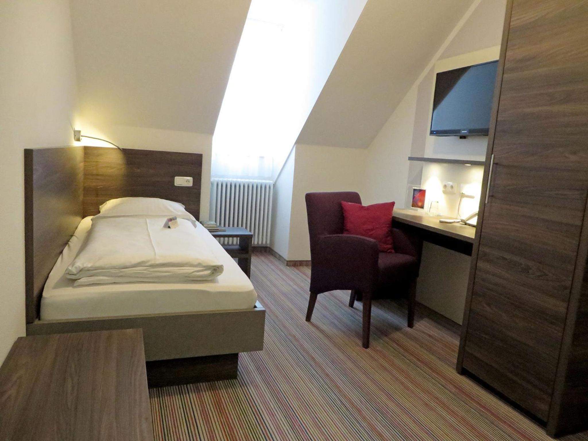 Small Single Room