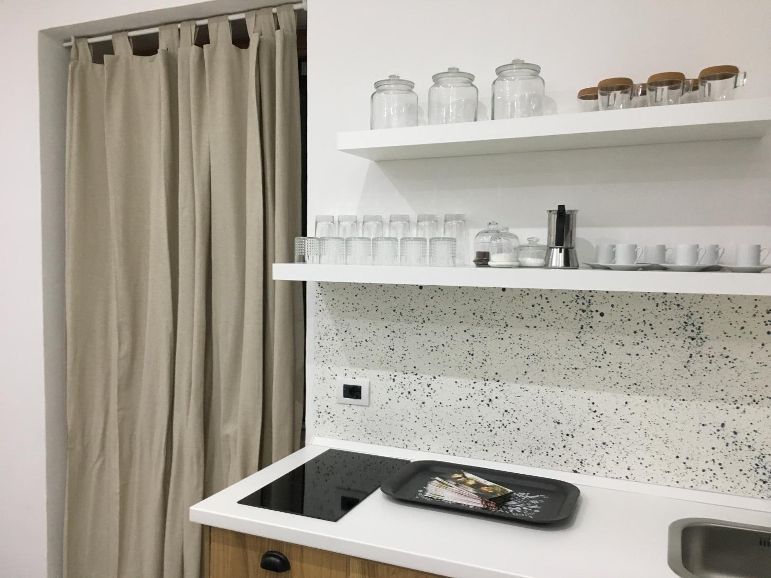 Two-Bedroom Apartment - Photo 9