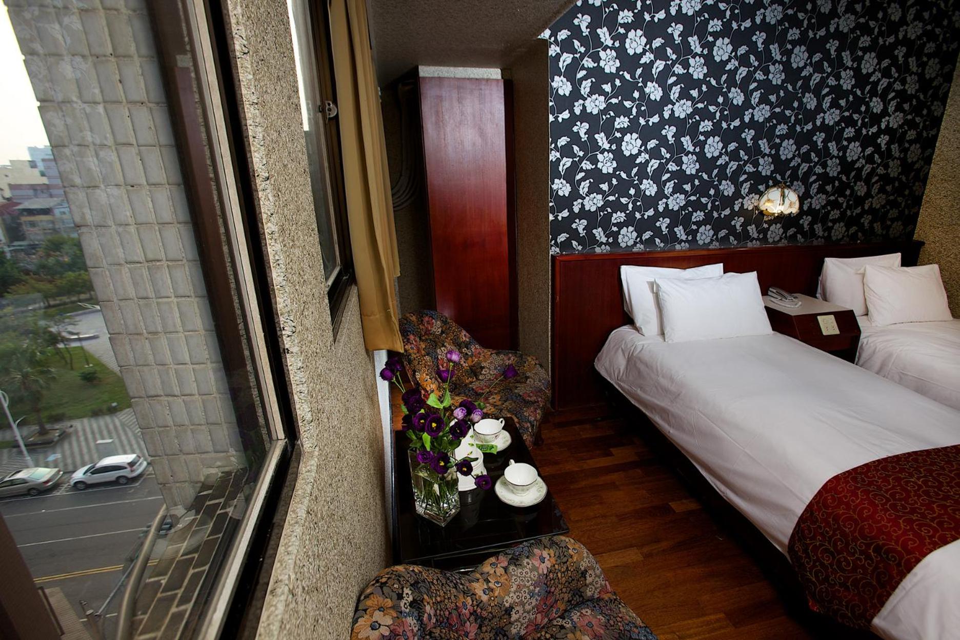 Standard Twin Room photo 2