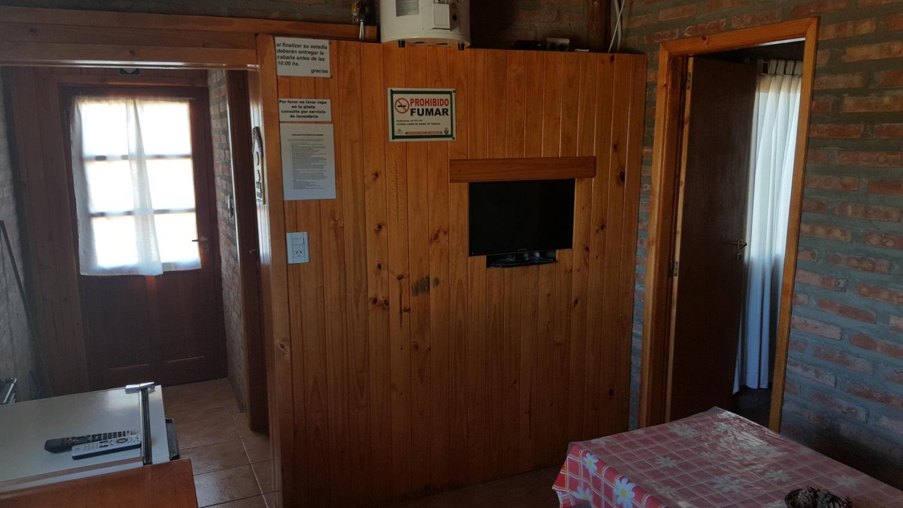 One-Bedroom House photo 1