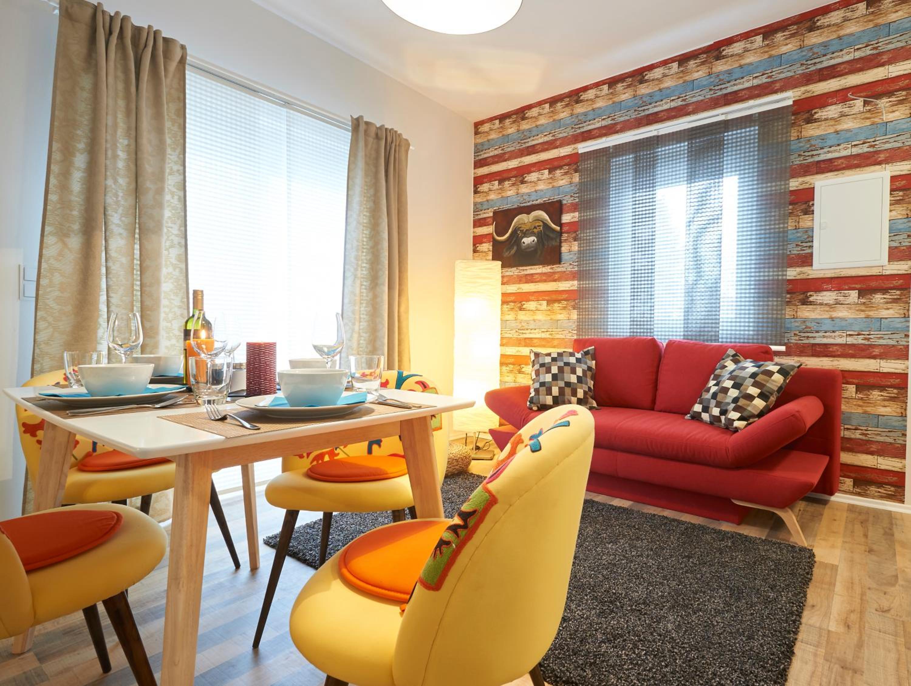 Apartment with Terrace - Photo 7