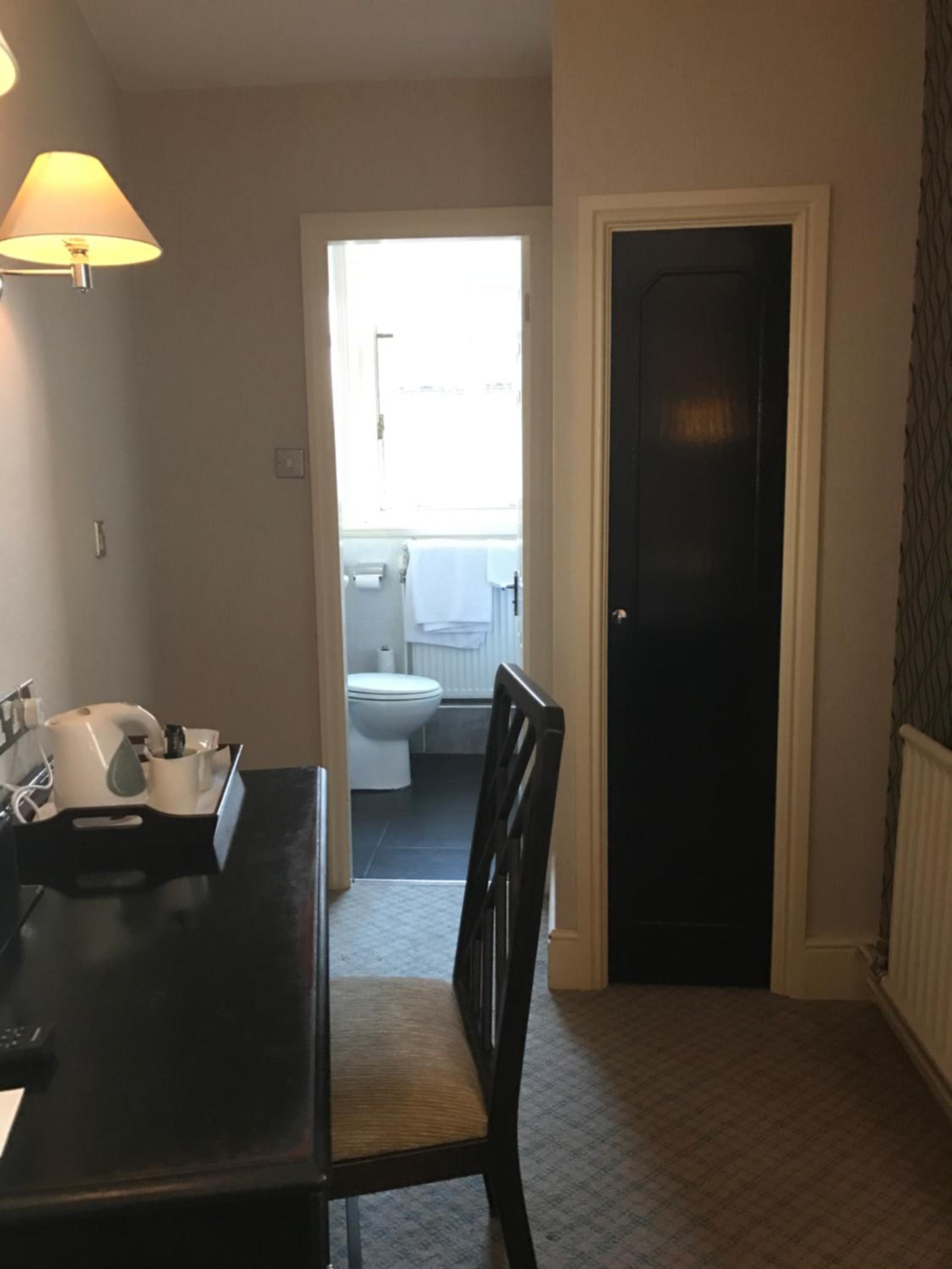 Single Room photo 3