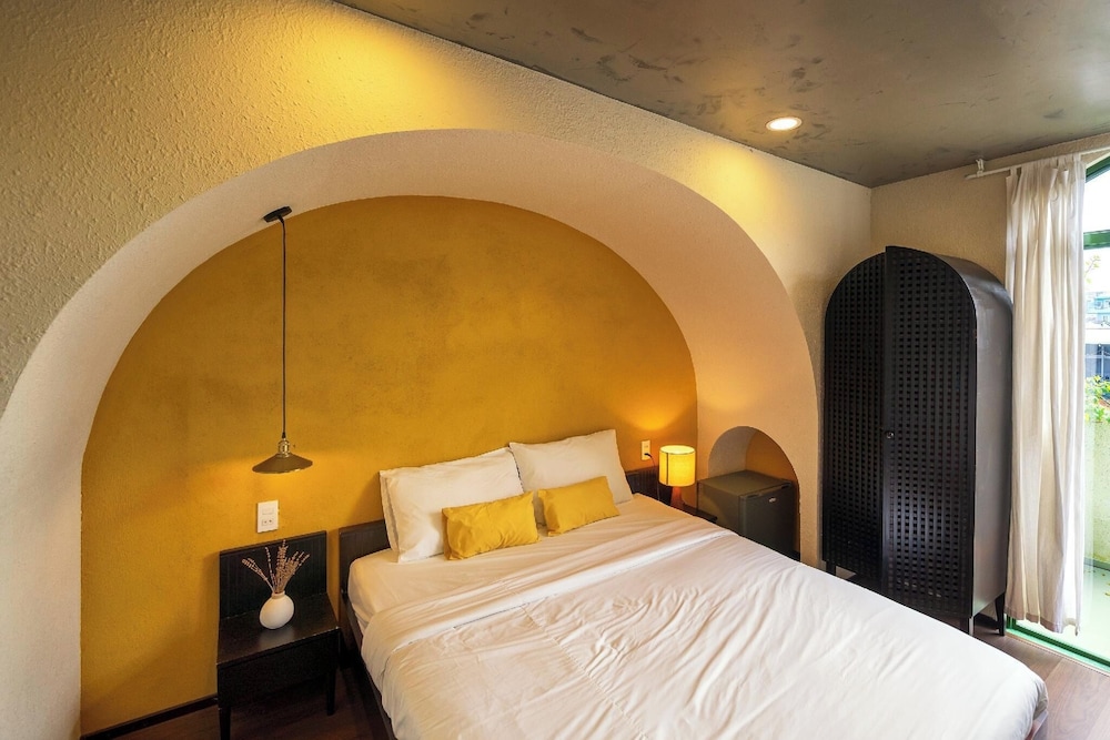 Classic Room - Photo 5