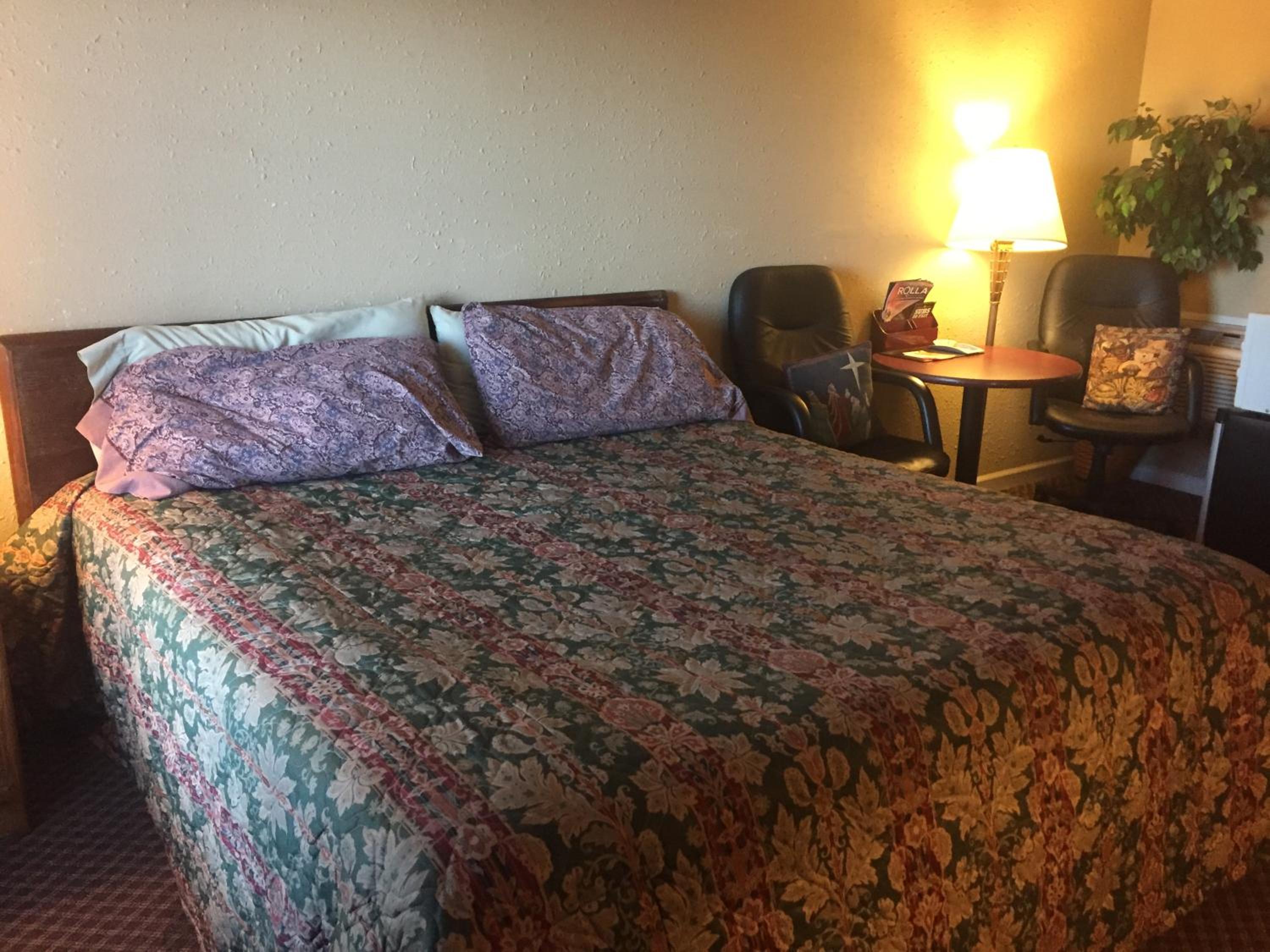 Double Room with Two Double Beds - Non-Smoking photo 2