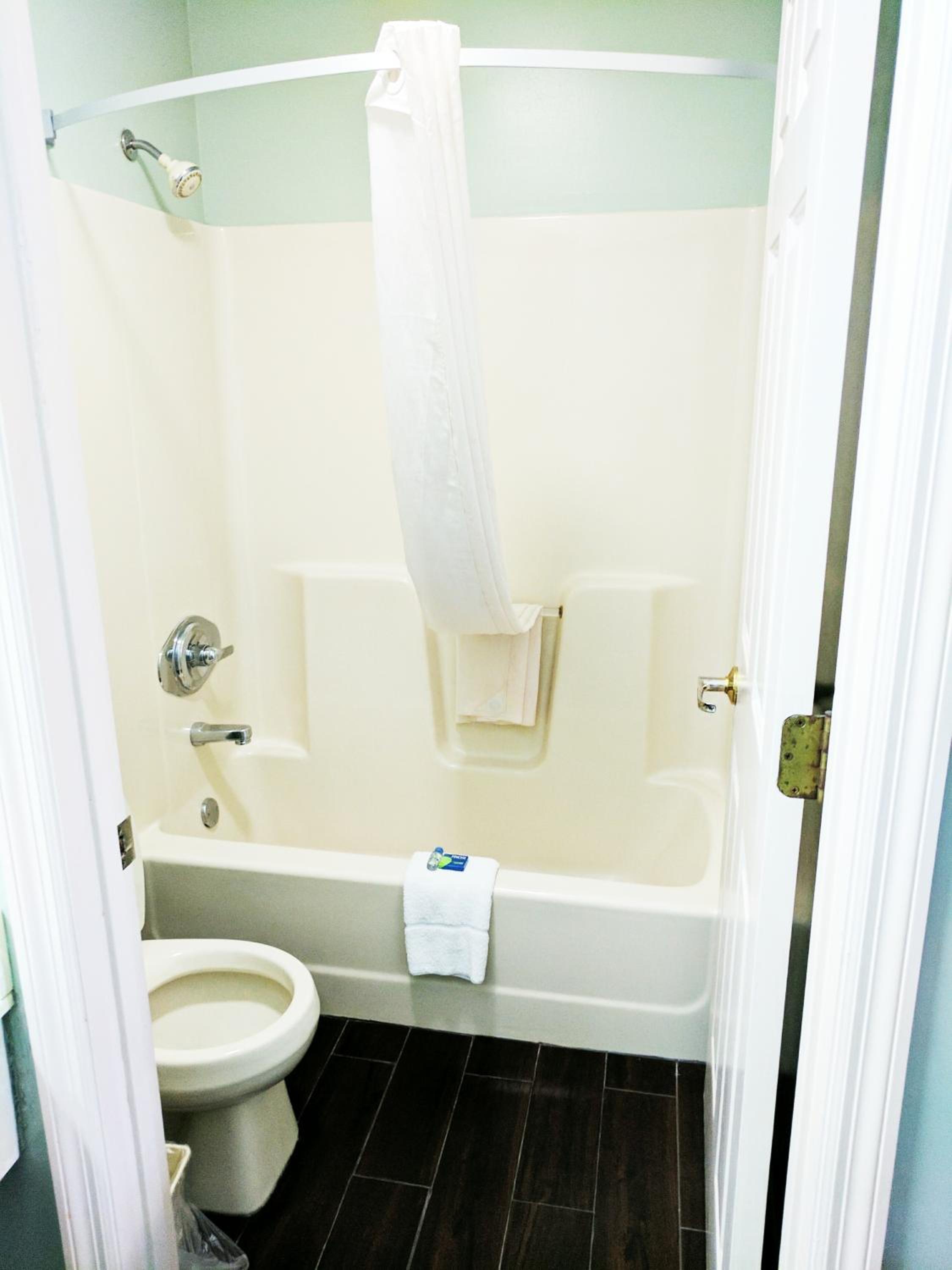 Standard Double Room - Photo 3