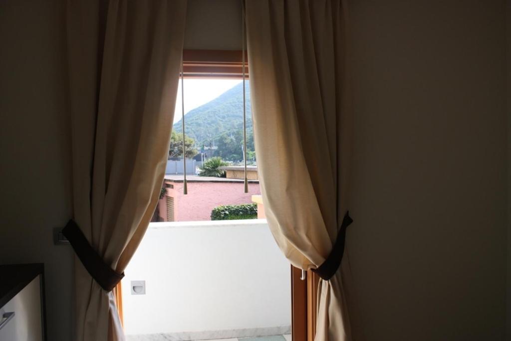 Double or Twin Room - Photo 6