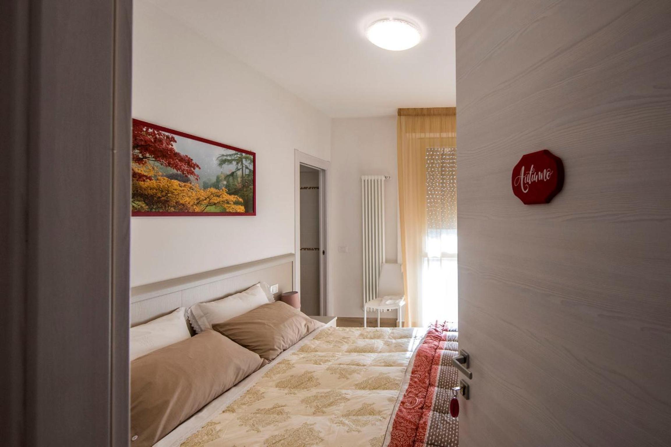 Double or Twin Room with Private Bathroom - Photo 1