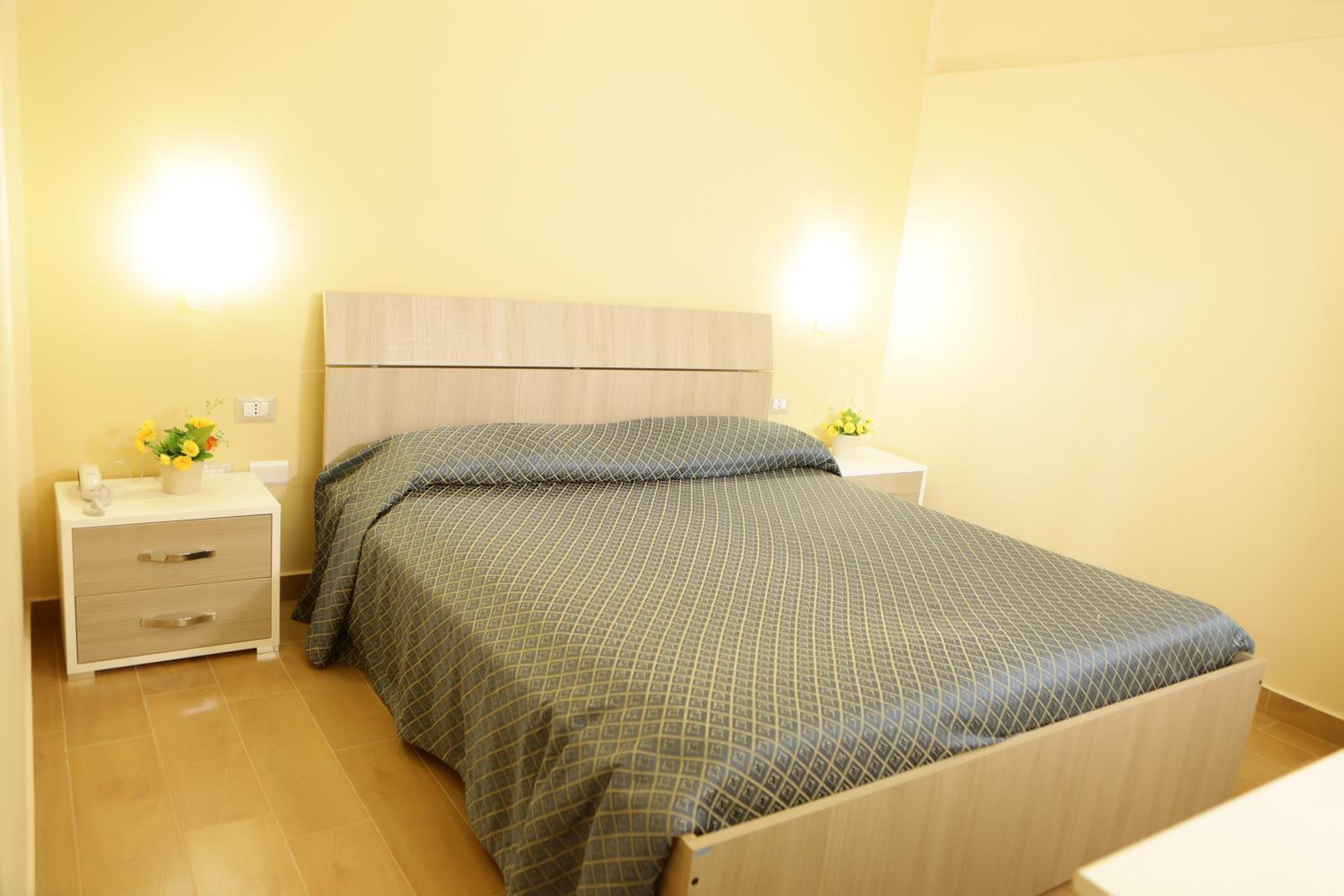 Double Room - Photo 1