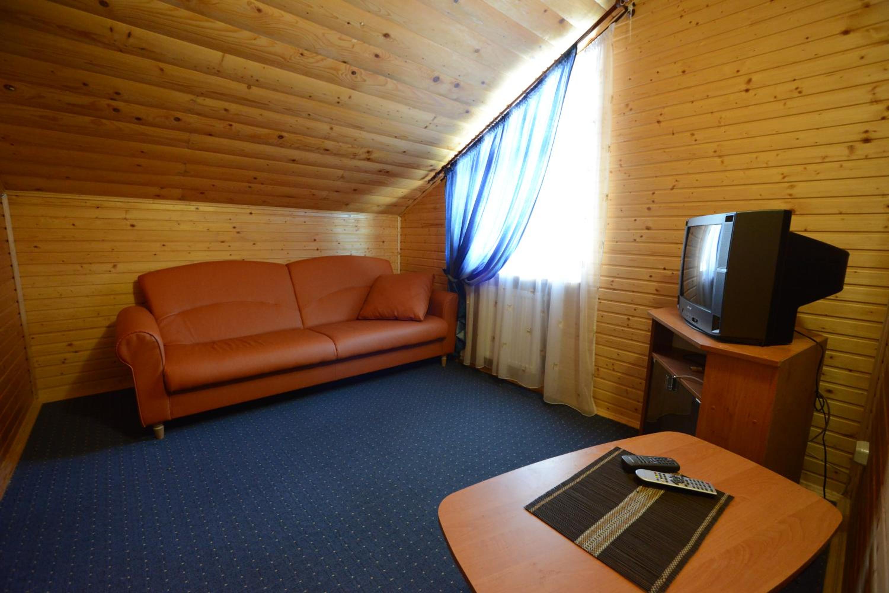 Four-Bedroom House photo 1