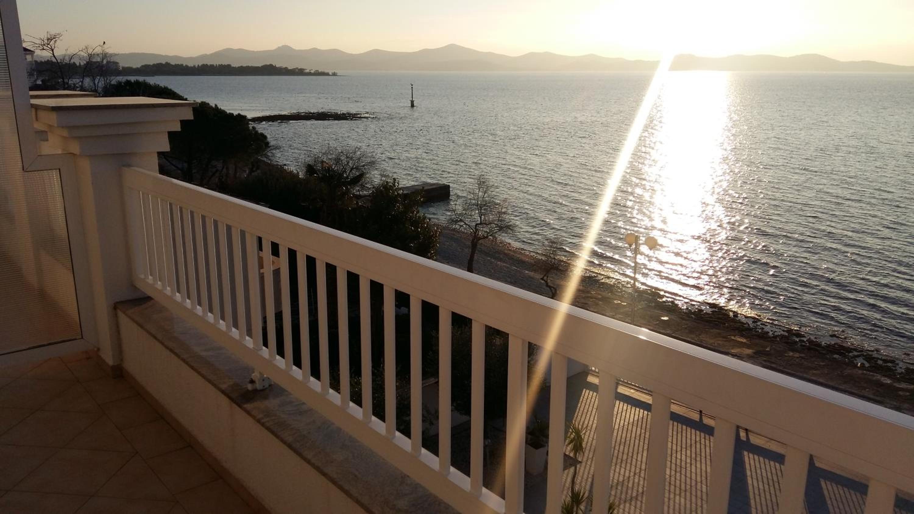 Superior Double Room with Balcony and Sea View - Photo 5