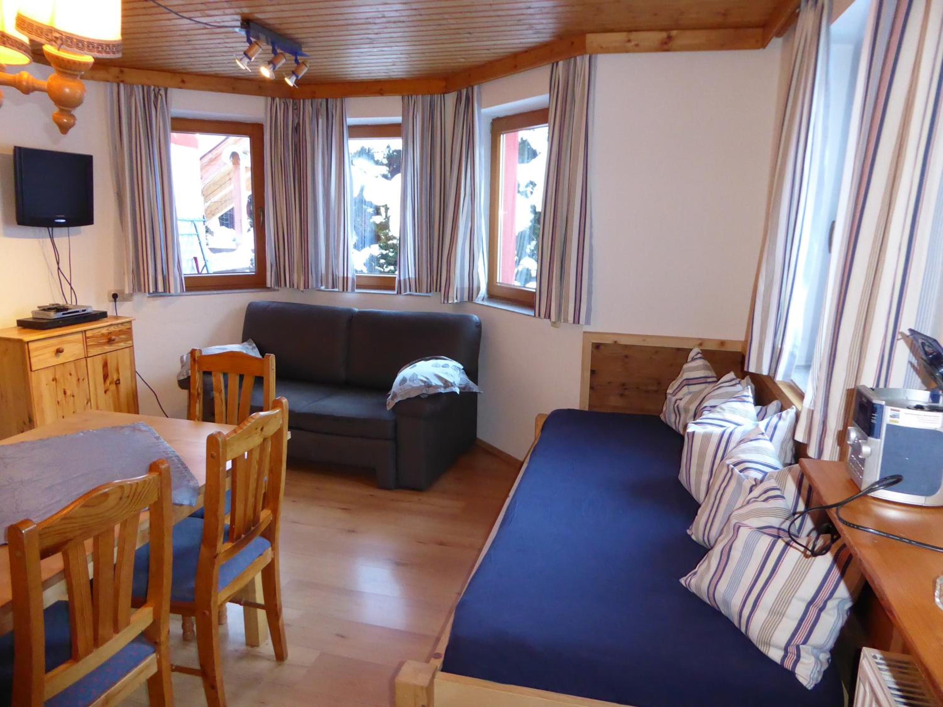 Superior Two-Bedroom Apartment - Photo 10