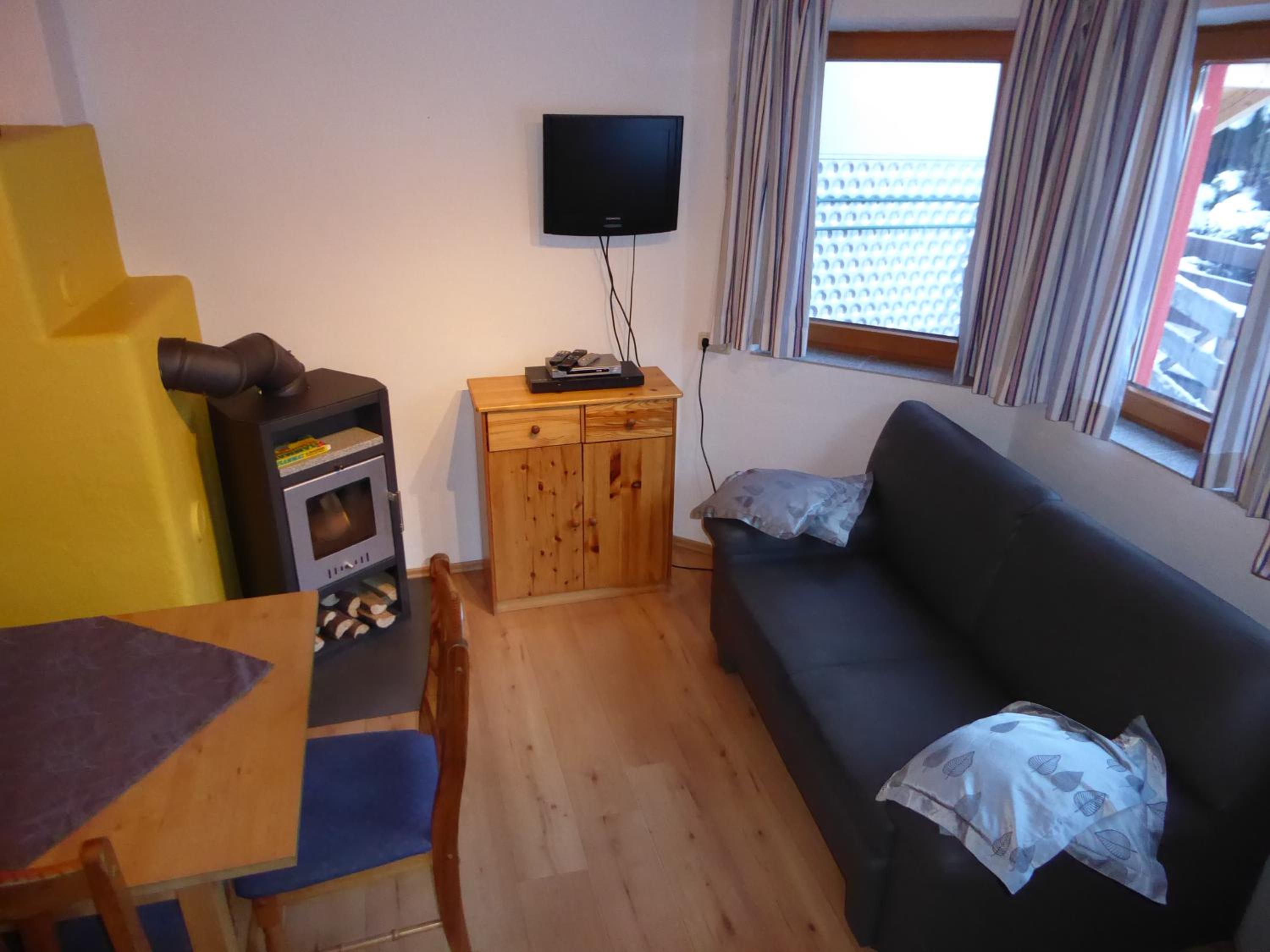 Superior Two-Bedroom Apartment - Photo 13