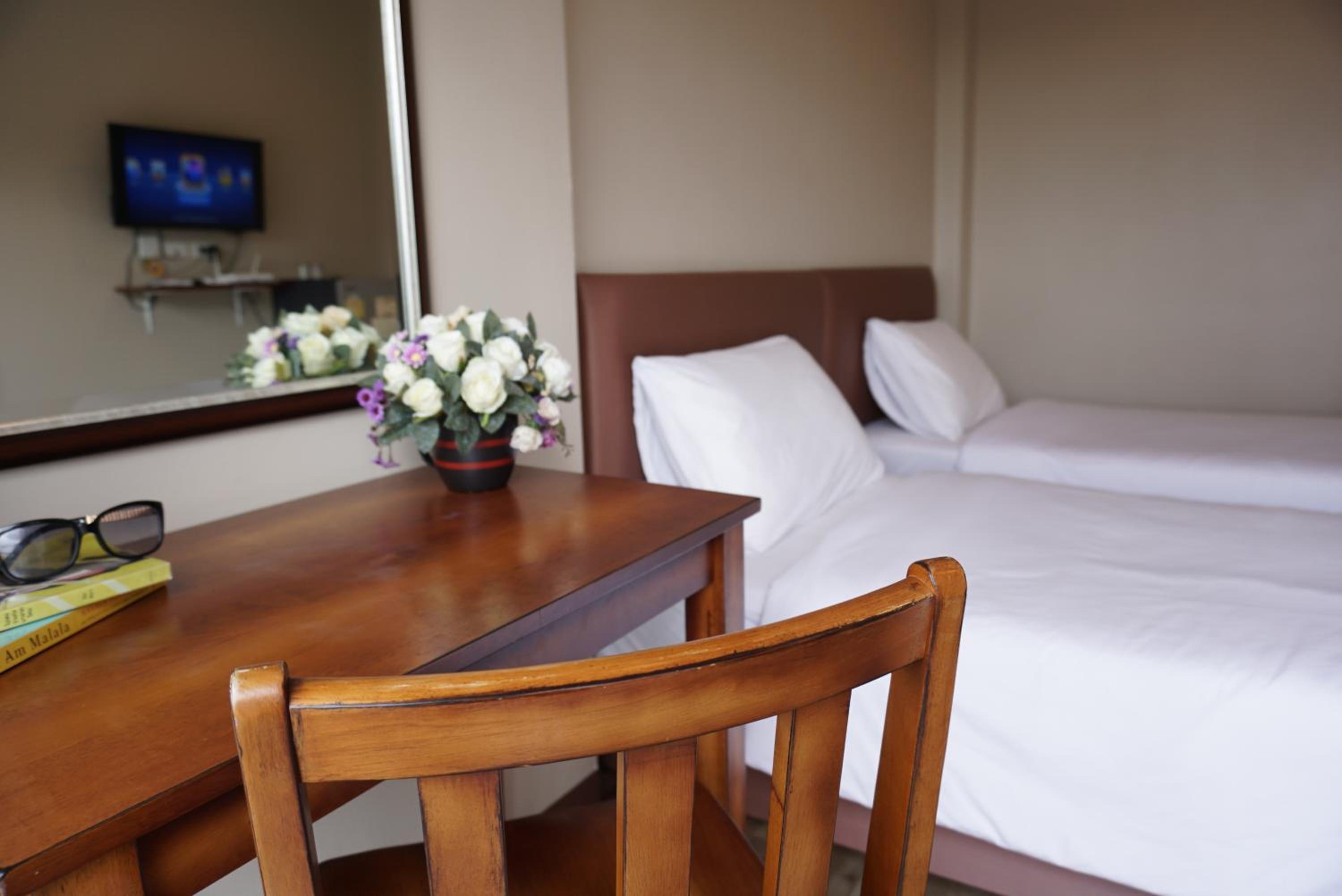 Standard Twin Room photo 2
