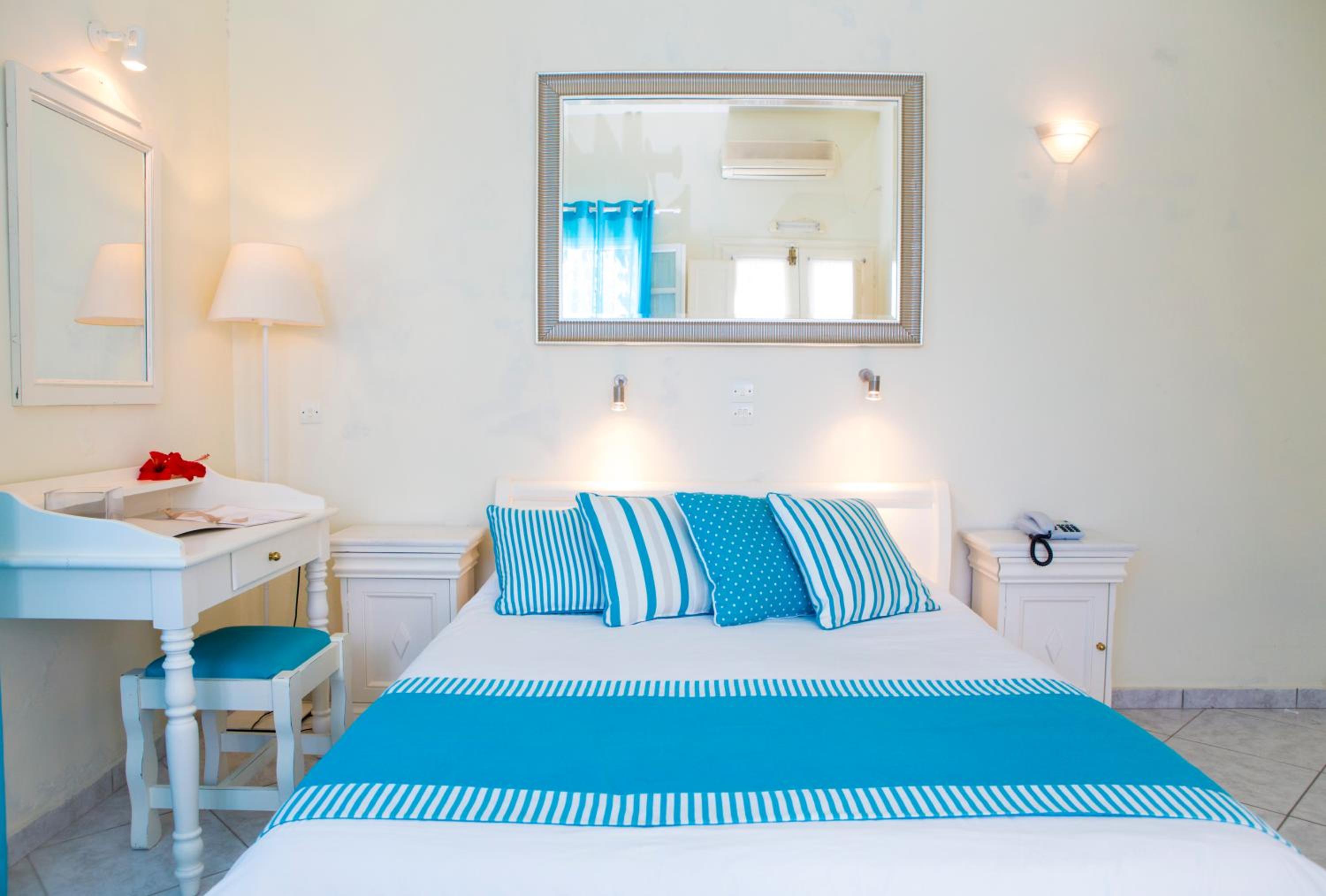 Double Room - Photo 8