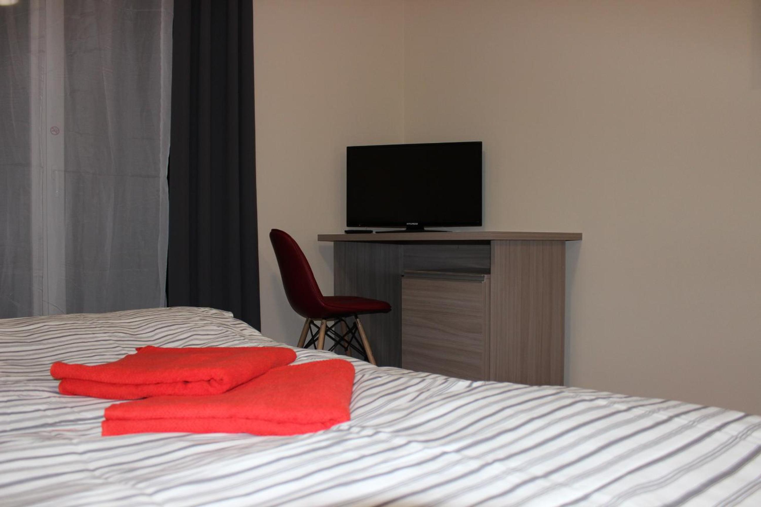 Standard Double or Twin Room photo 3