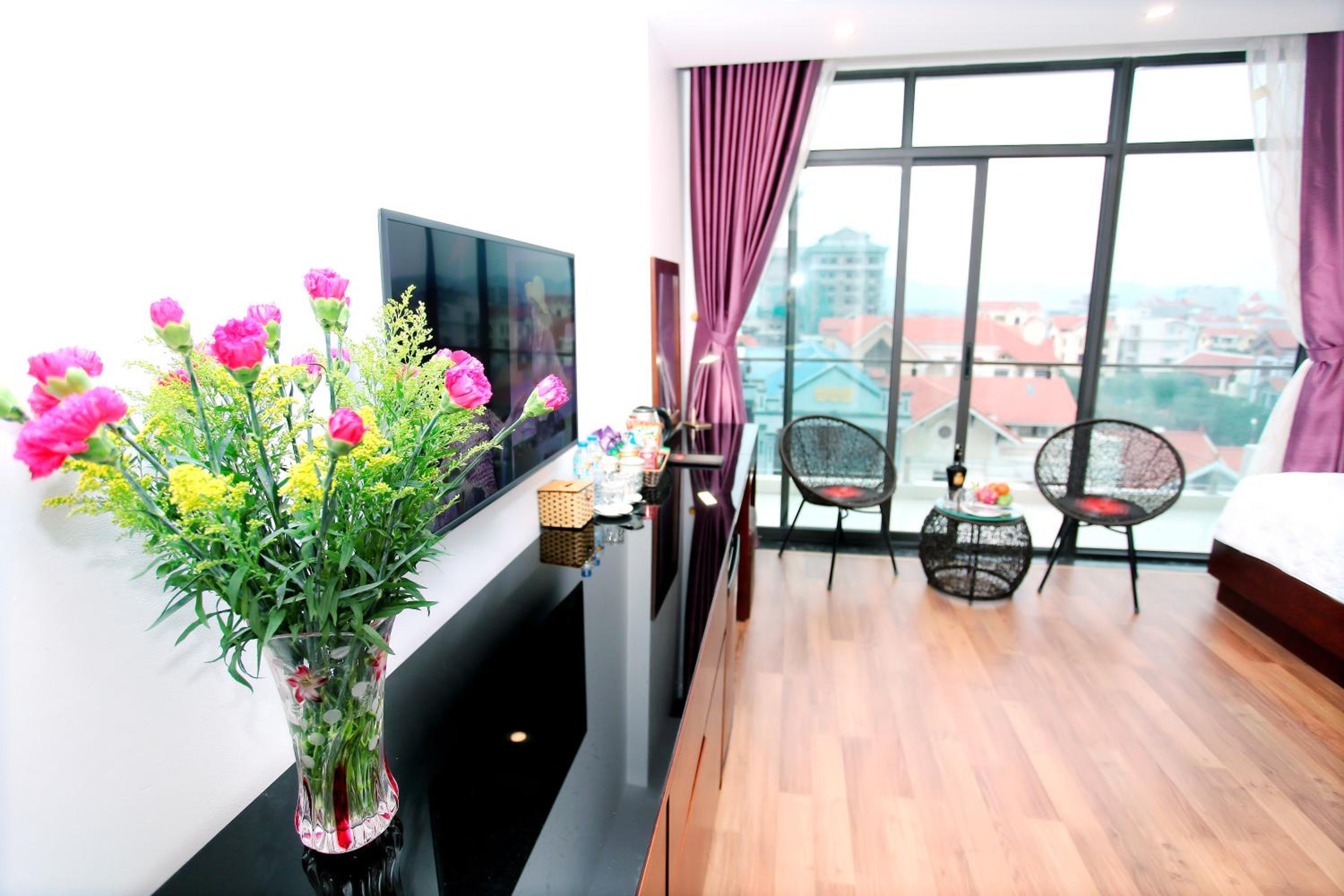 Quadruple Room with Balcony photo 3