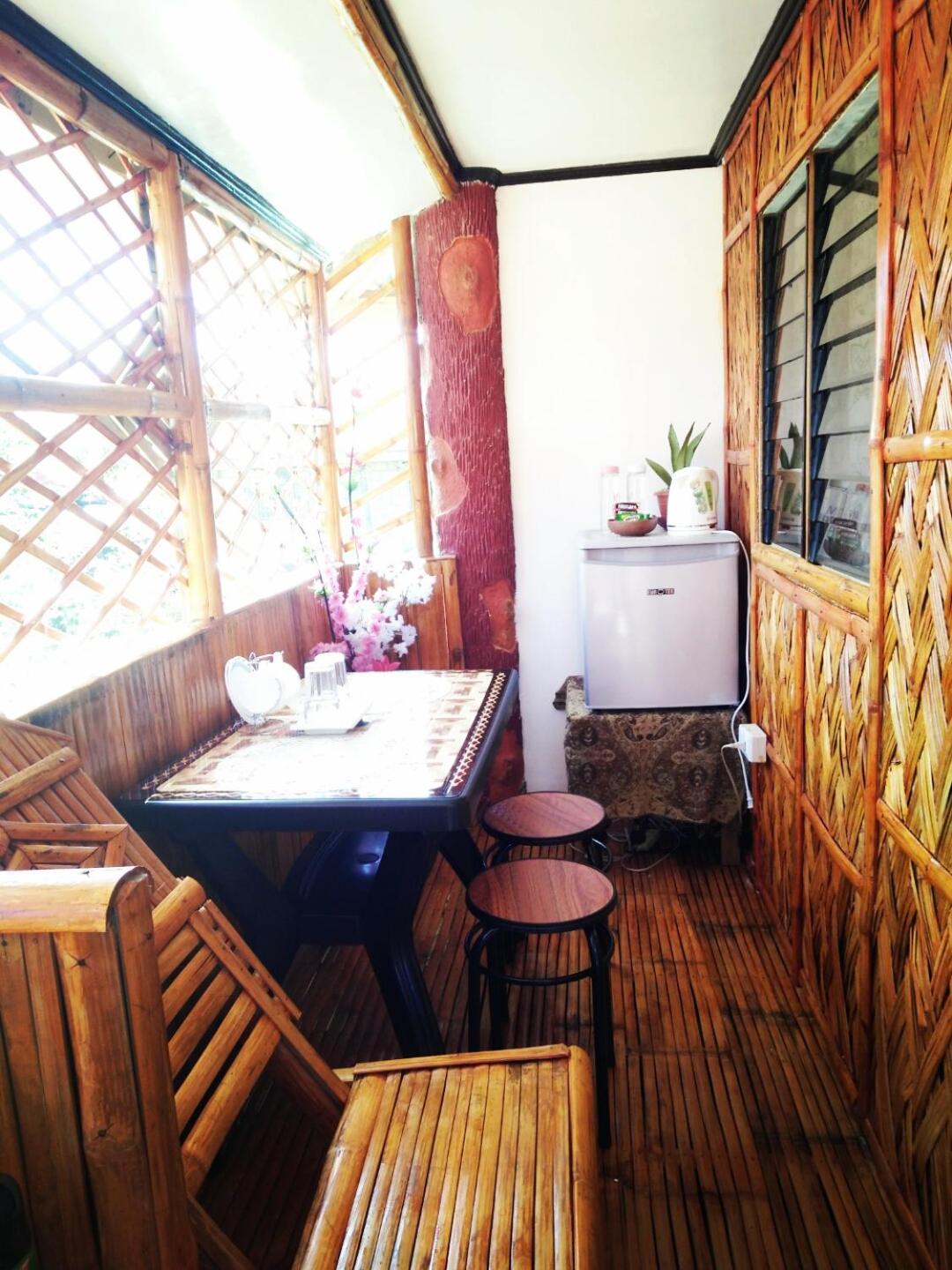 Budget Double Room - Photo 13