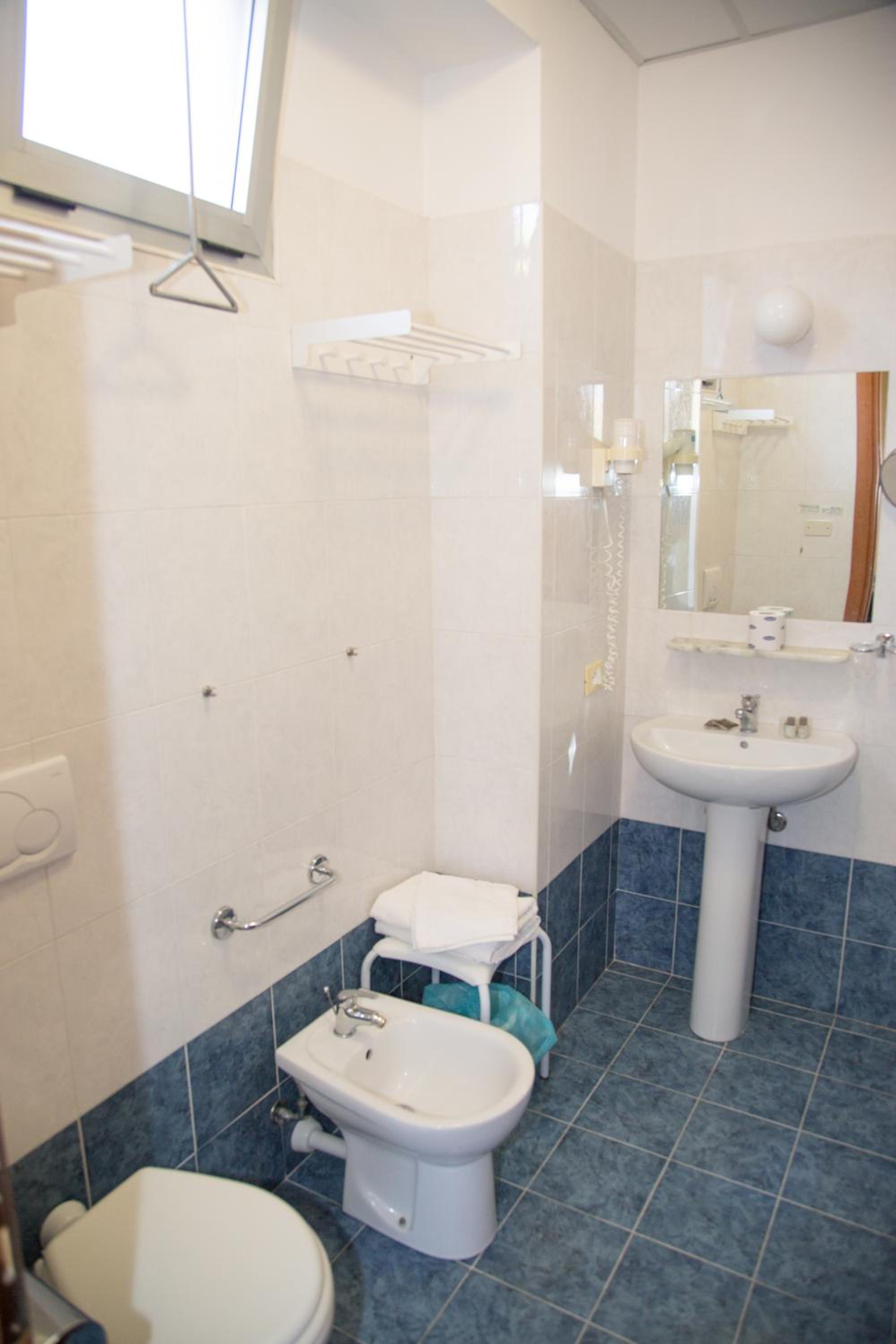Double or Twin Room - Photo 2