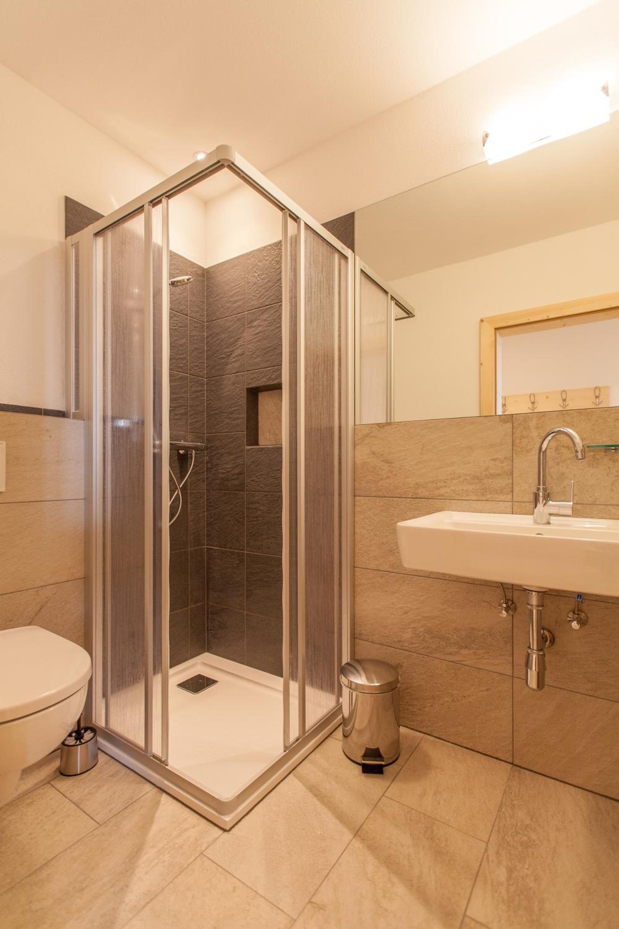 Two-Bedroom Apartment with Balcony photo 2