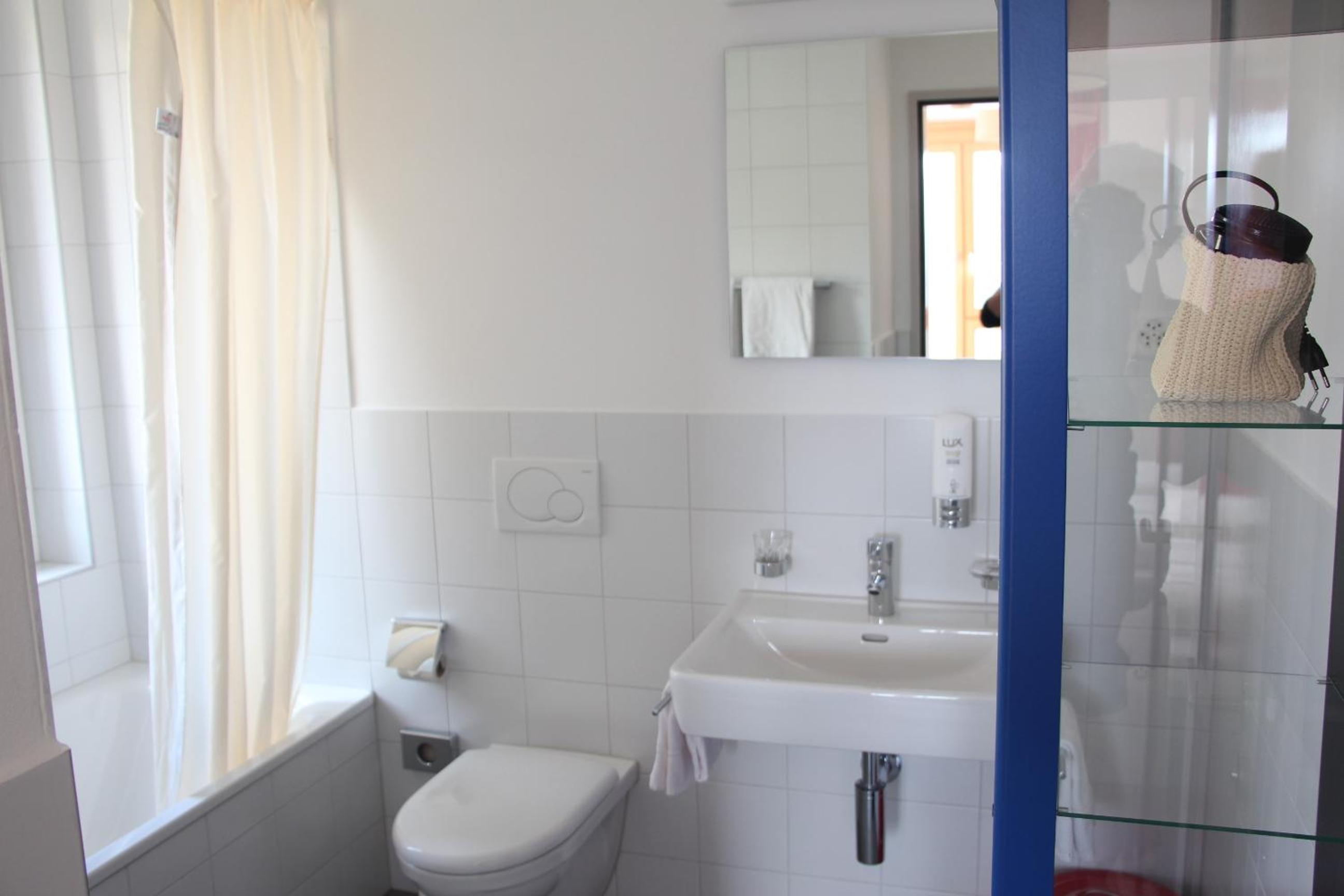 Double Room - Photo 5