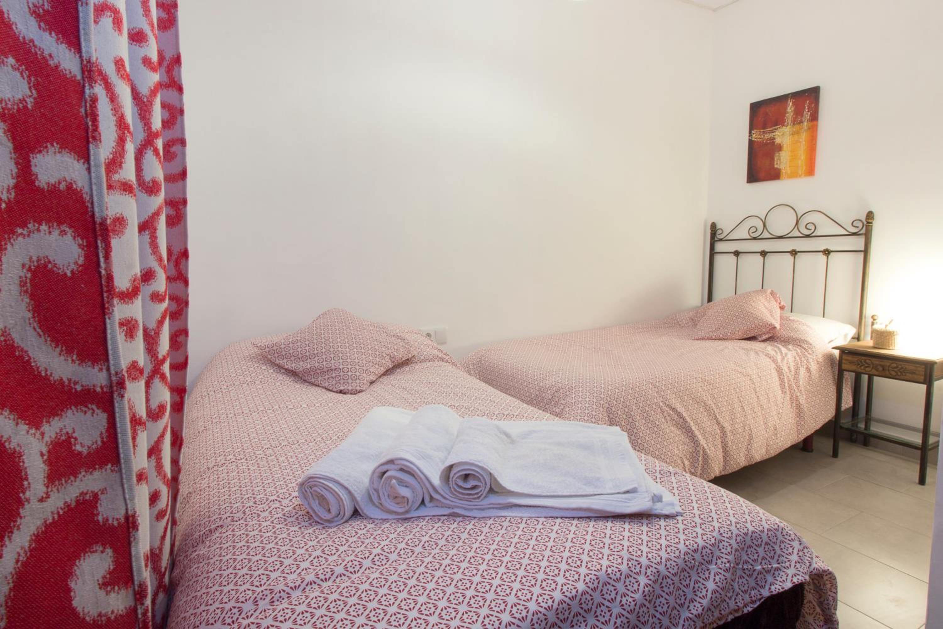 Two bedrooms Apartment with Balcony  - Photo 2