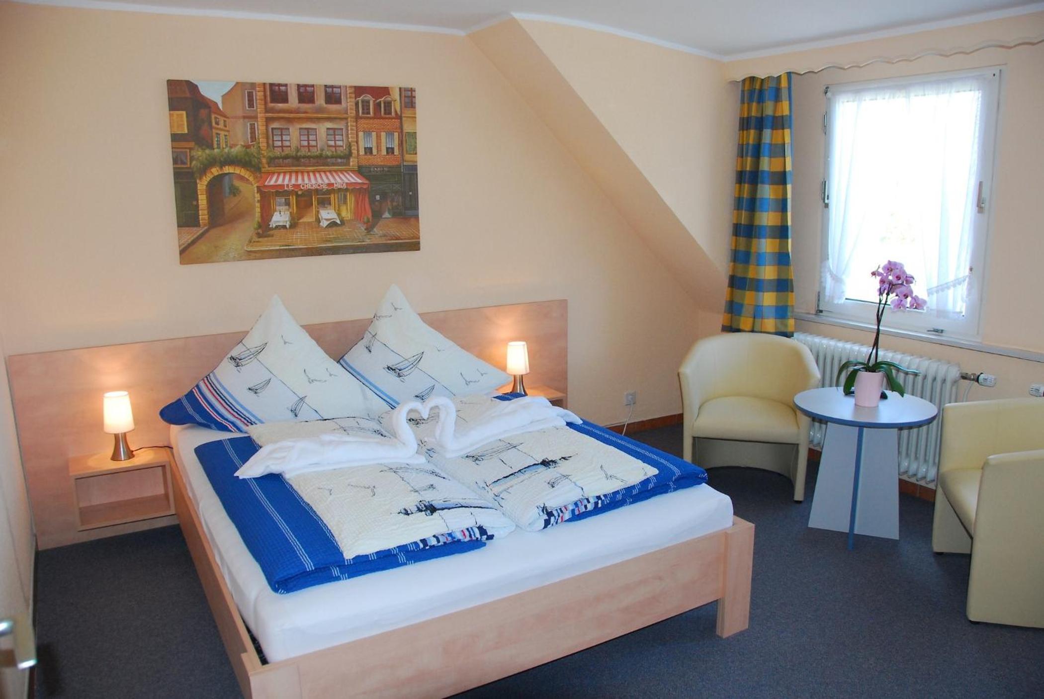 Double Room - Photo 5