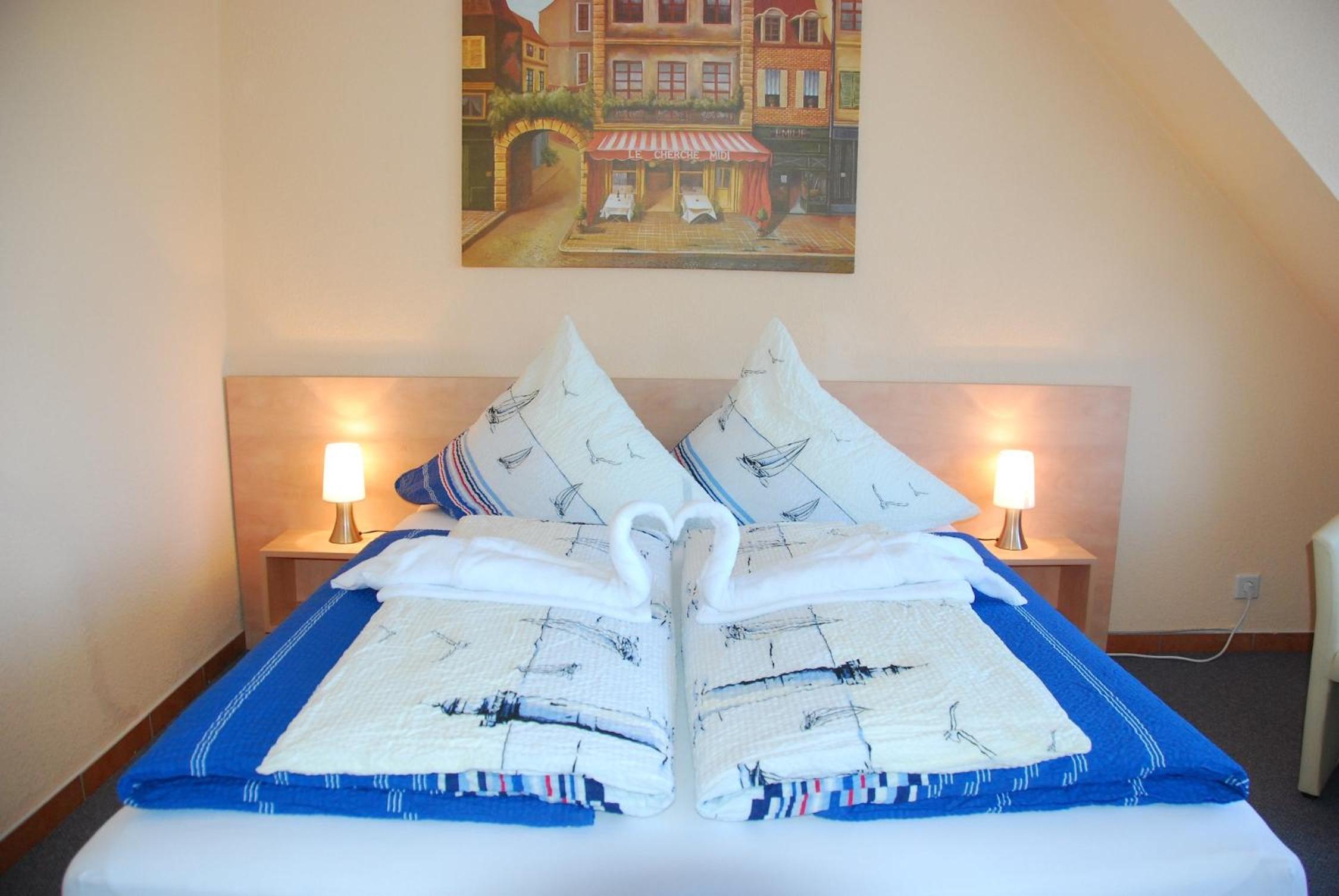 Double Room - Photo 3