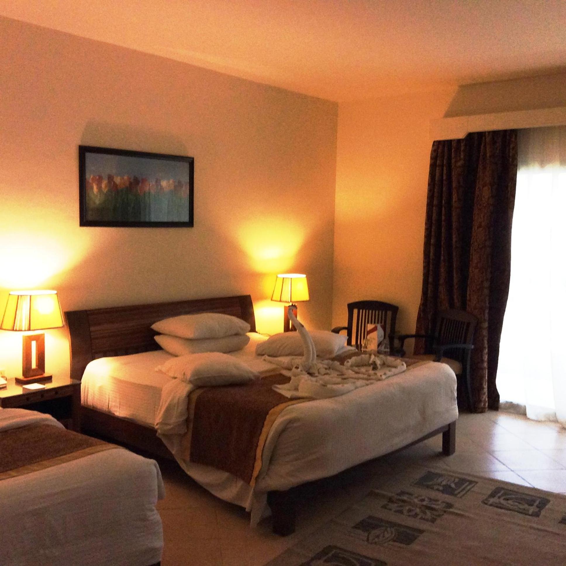 Standard Room thumbnail 5