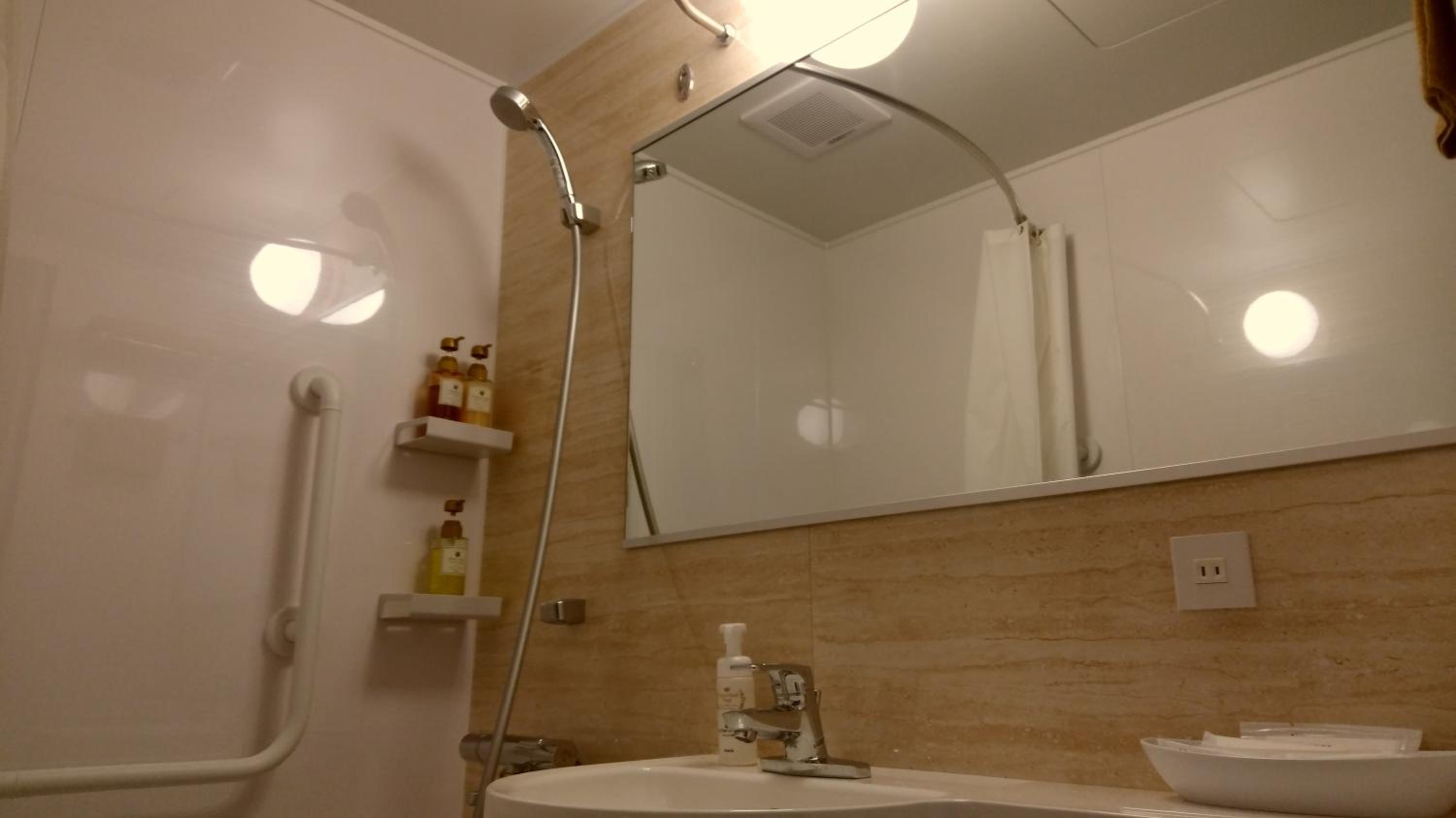 Double Room with Small Double Bed - Non-Smoking photo 3