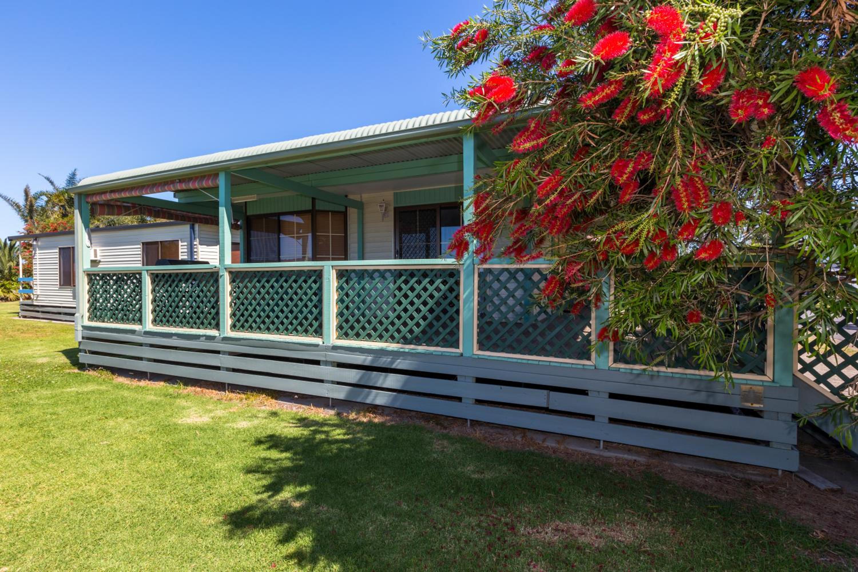 Standard Ocean View Two-Bedroom Villa photo 3