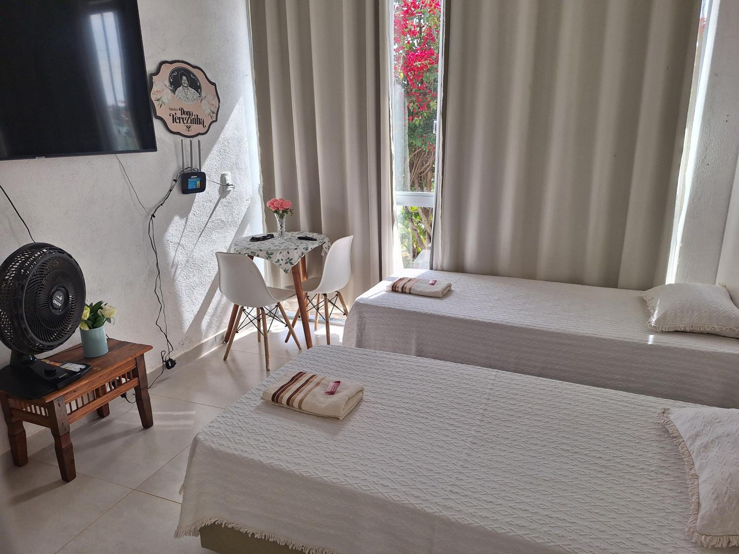 Standard Single Room with Shared Bathroom
