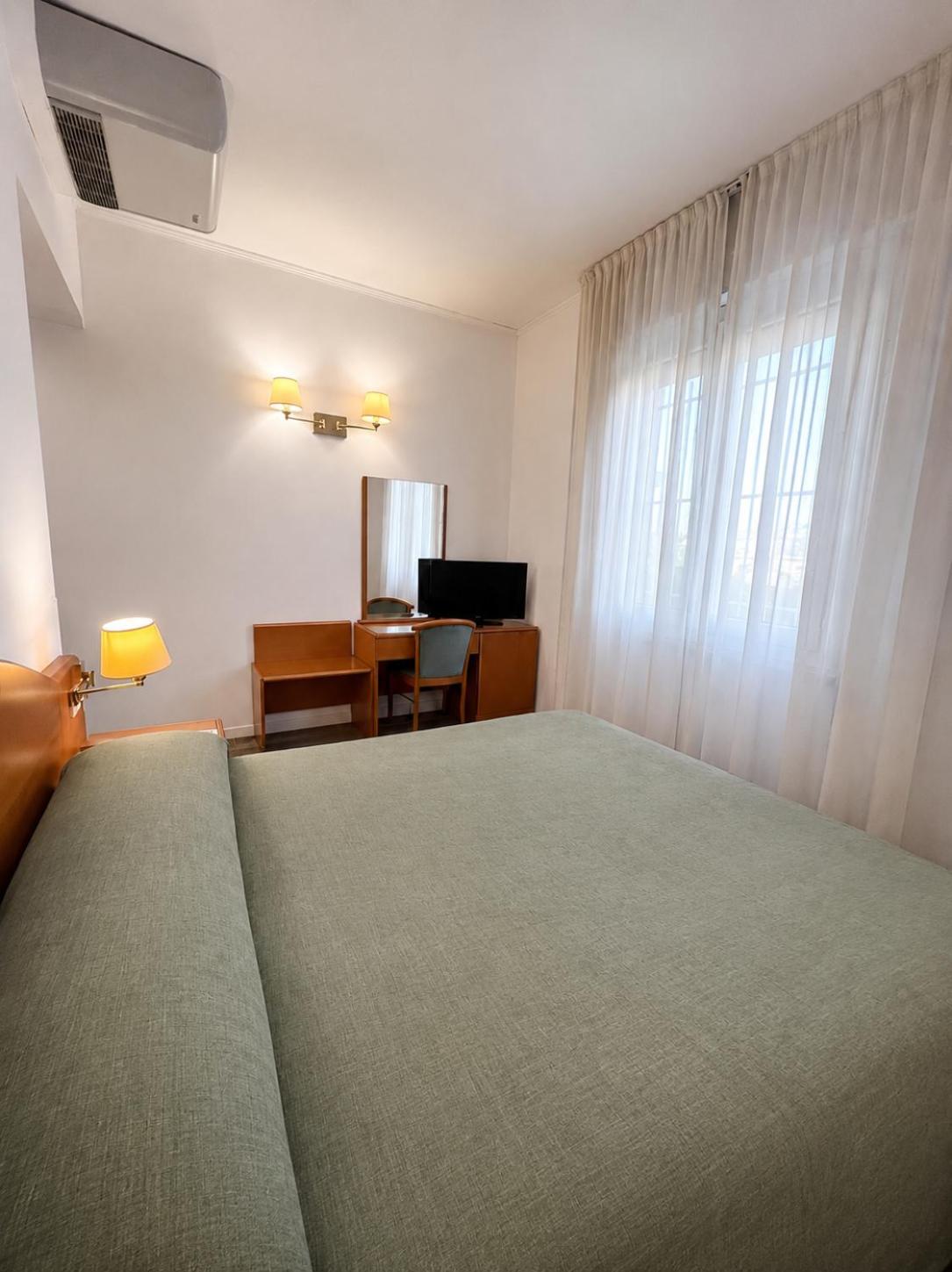 Hôtel Italie, Photo 4