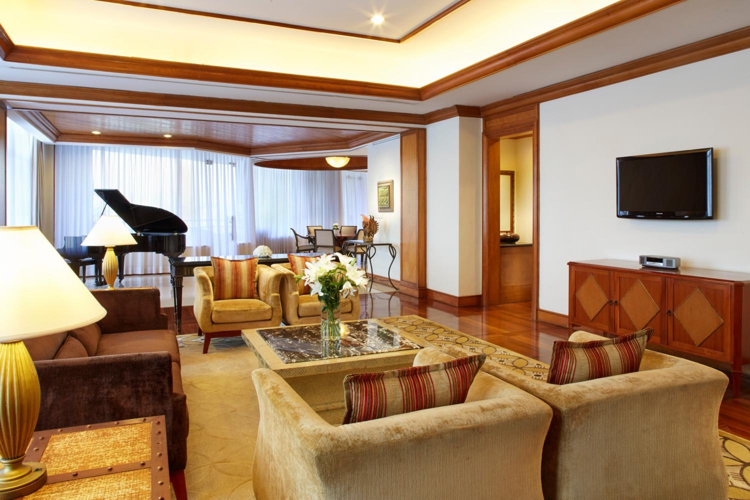 Aryaduta Suite - Photo 2