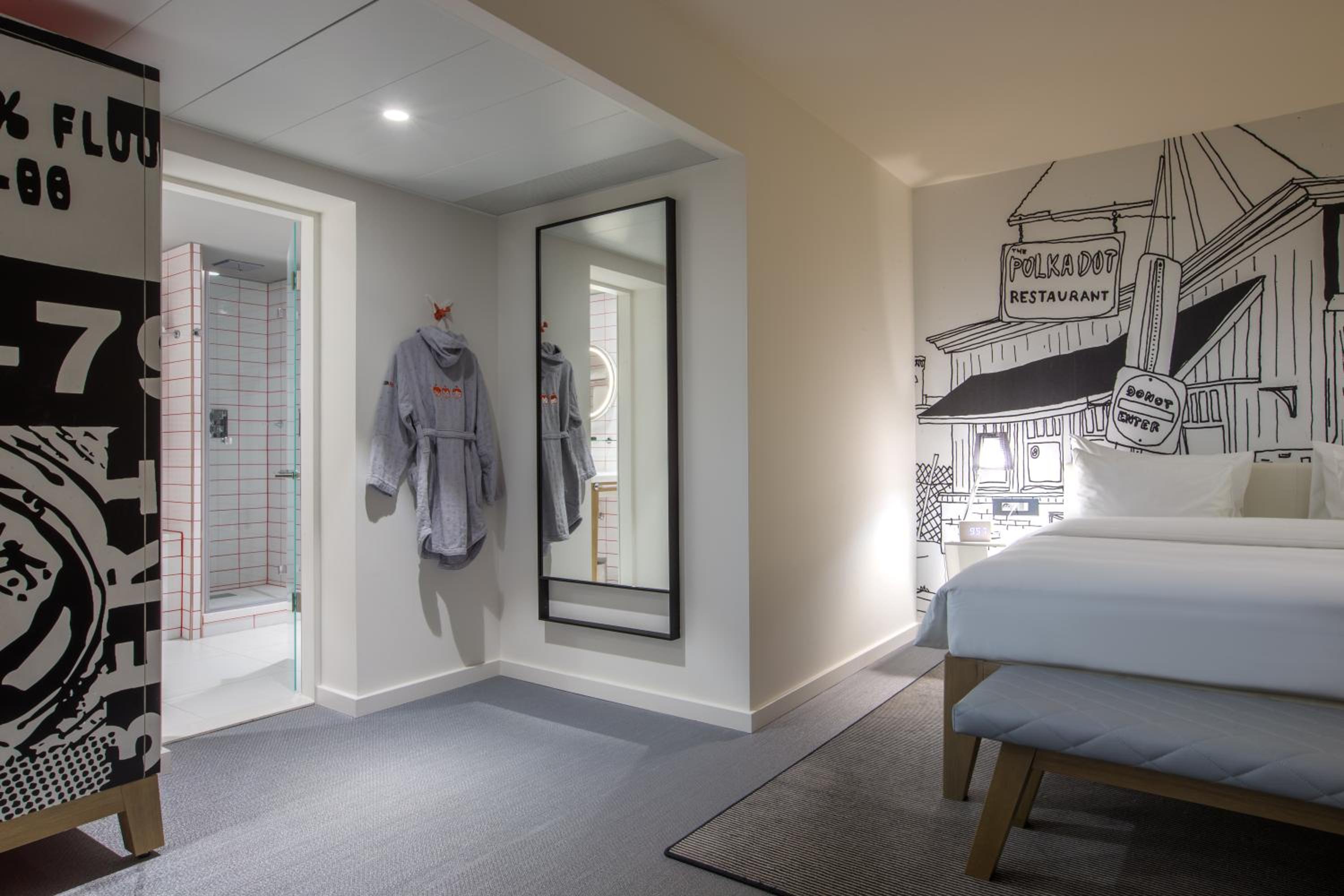 Family Suite - Photo 8