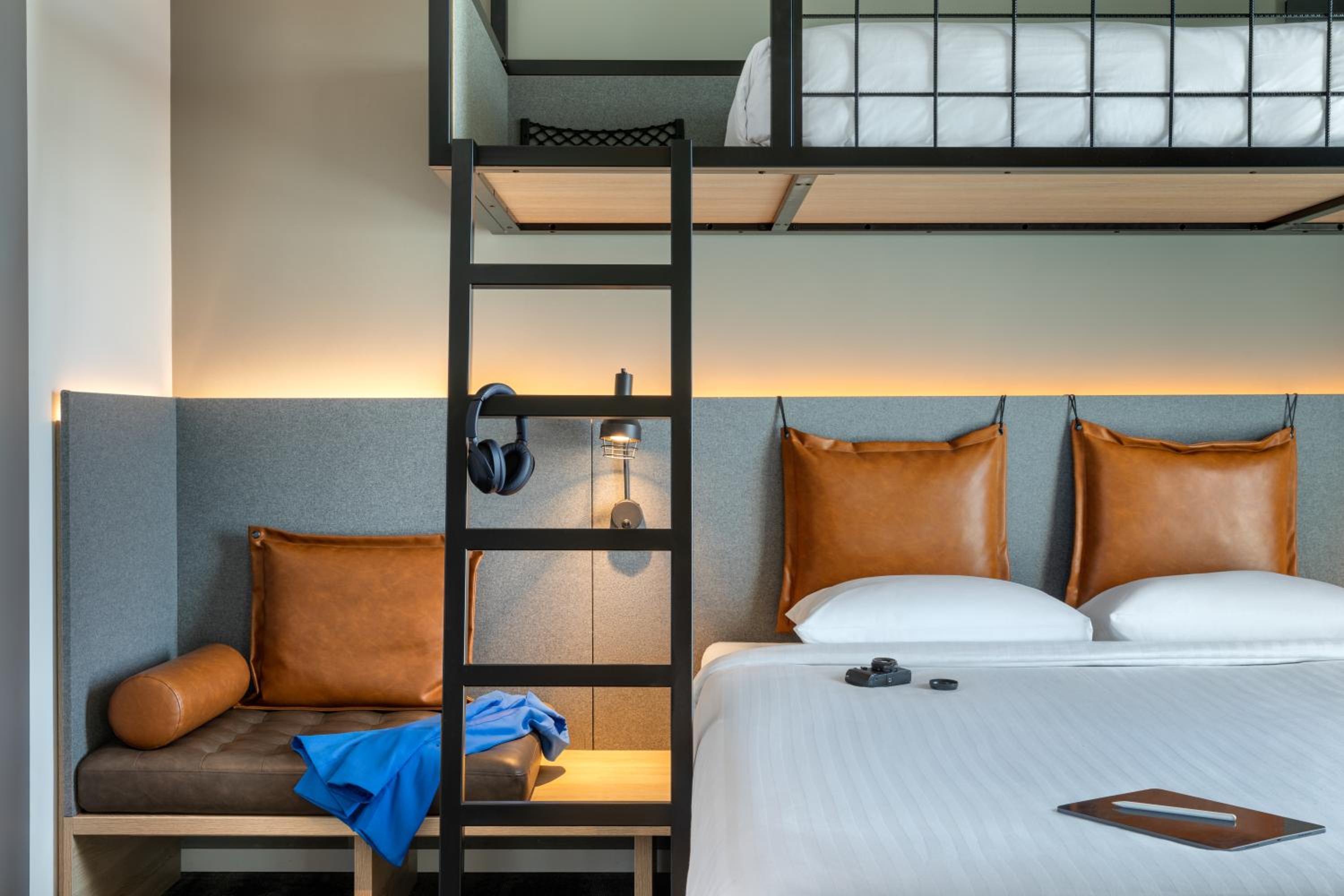 Moxy Triple Sleeper