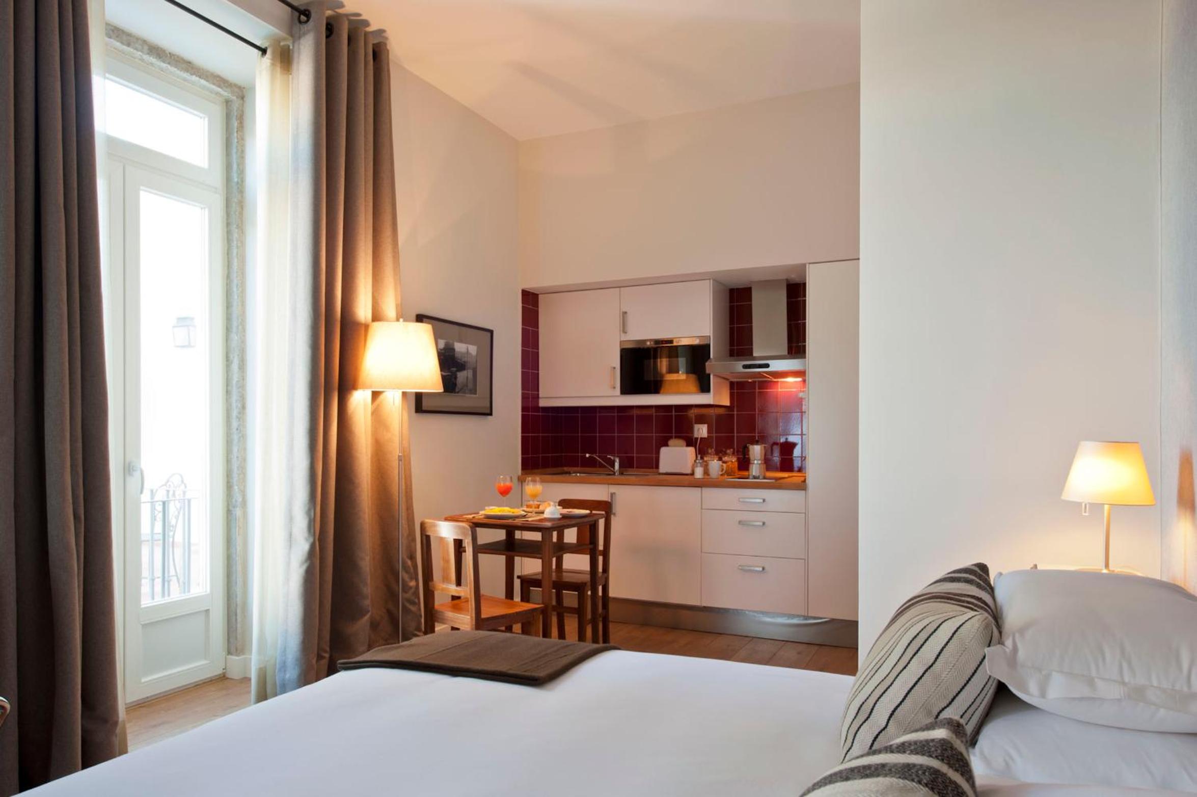 Double Room - Photo 8