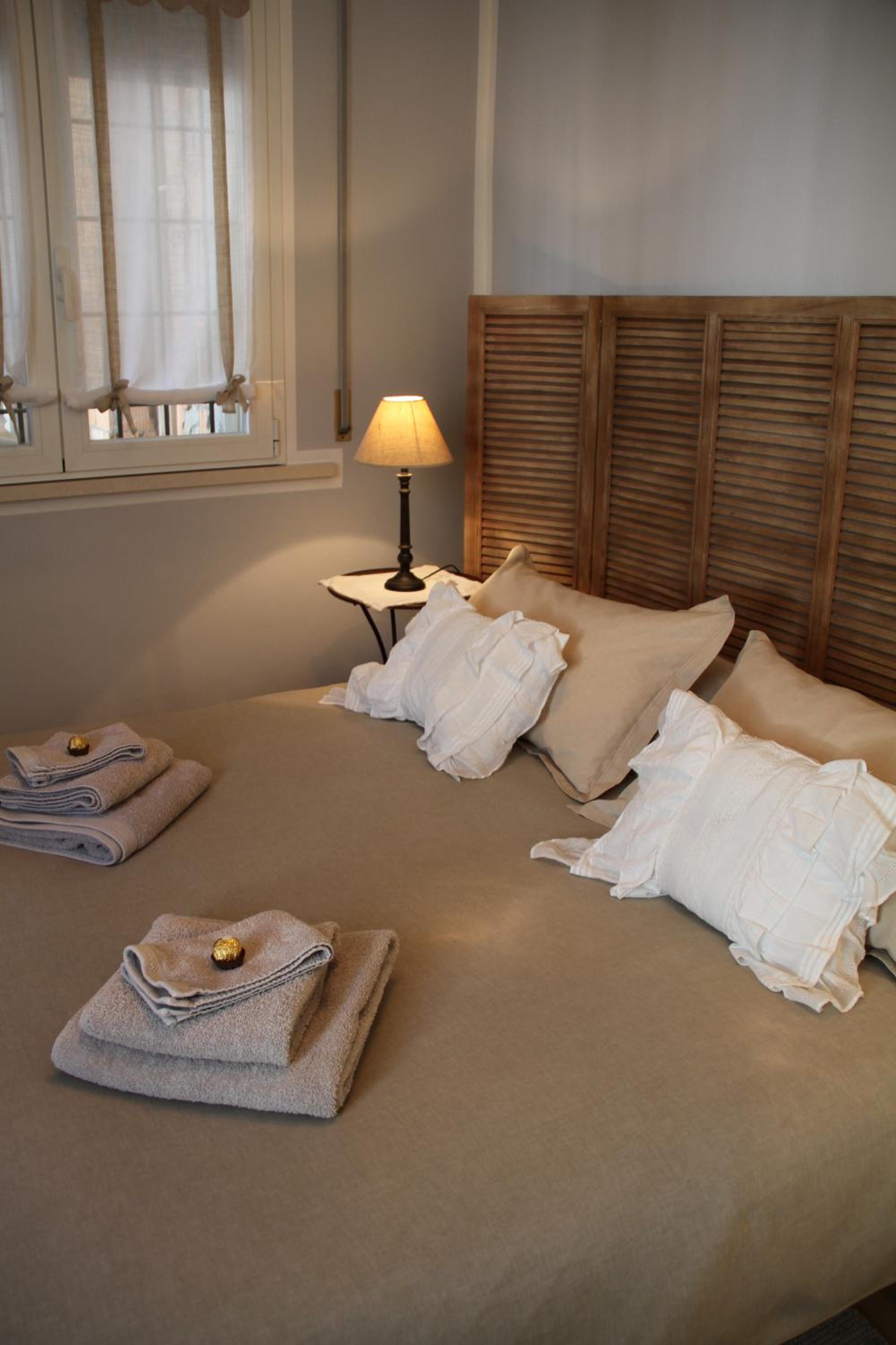 Double or Twin Room - Photo 4