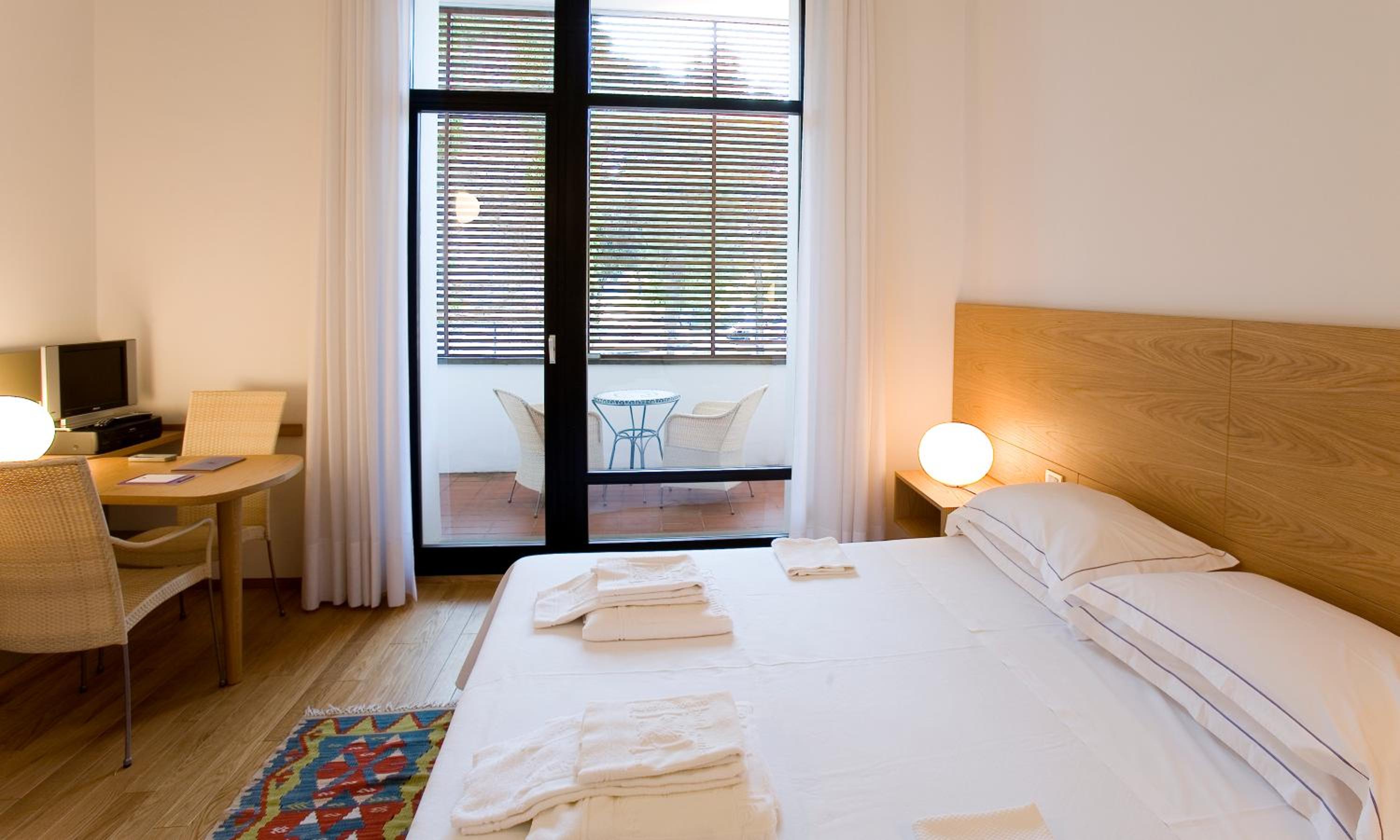 Standard Double or Twin Room photo 3