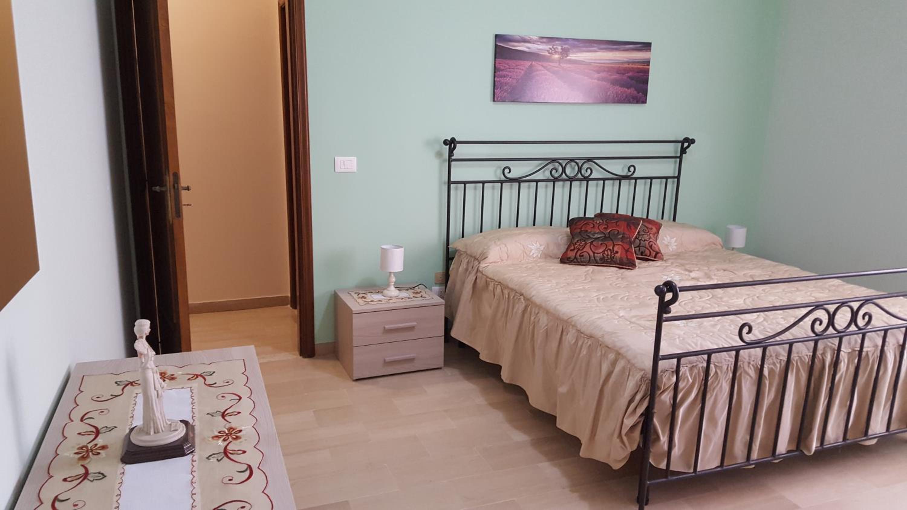 Two-Bedroom Apartment (6 Adults)