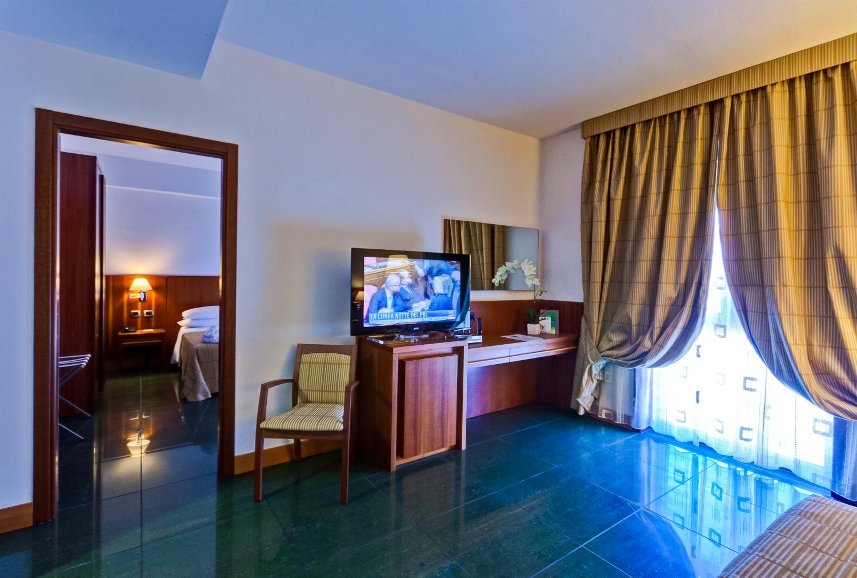 Family Suite - Photo 5