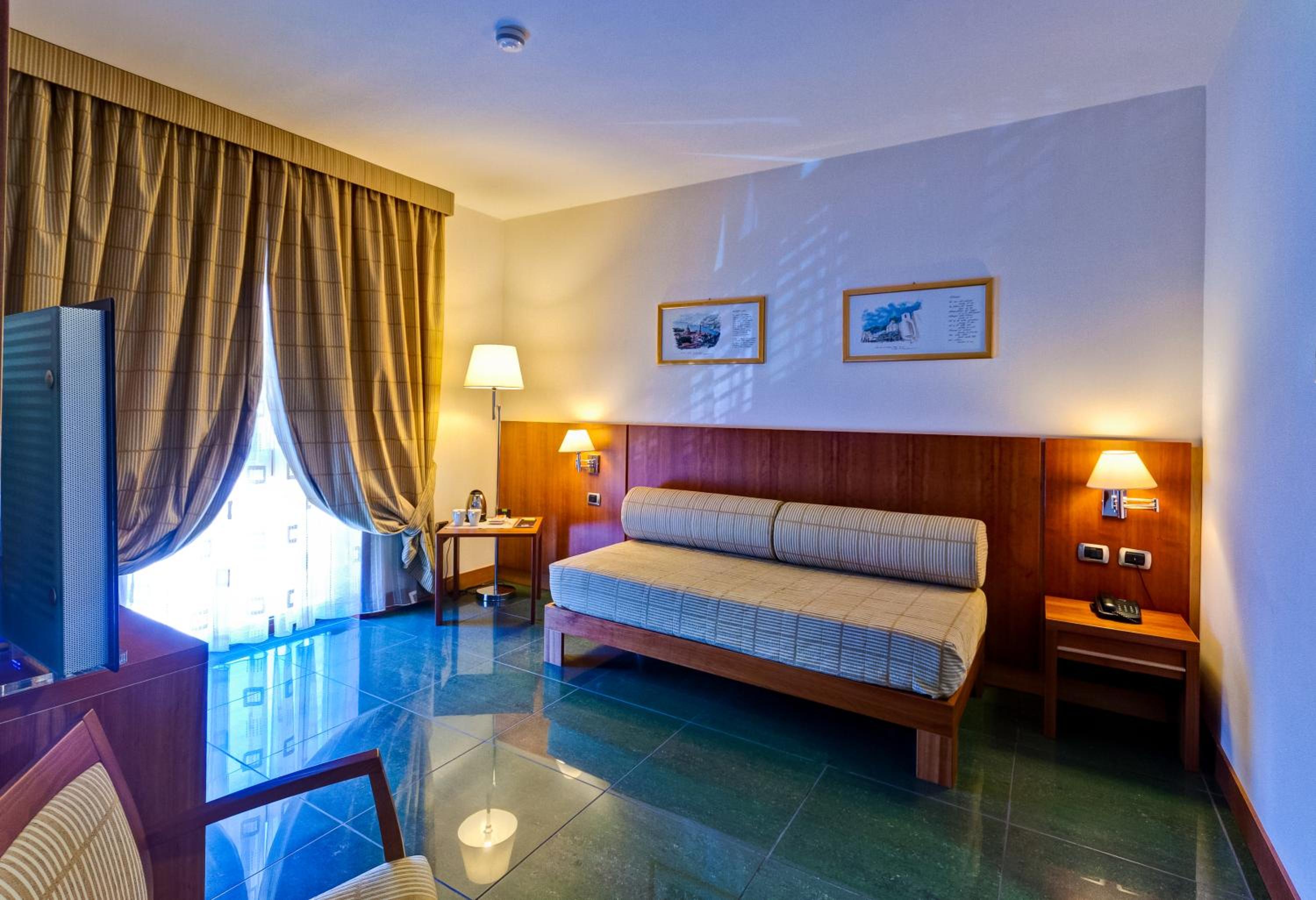 Family Suite - Photo 1