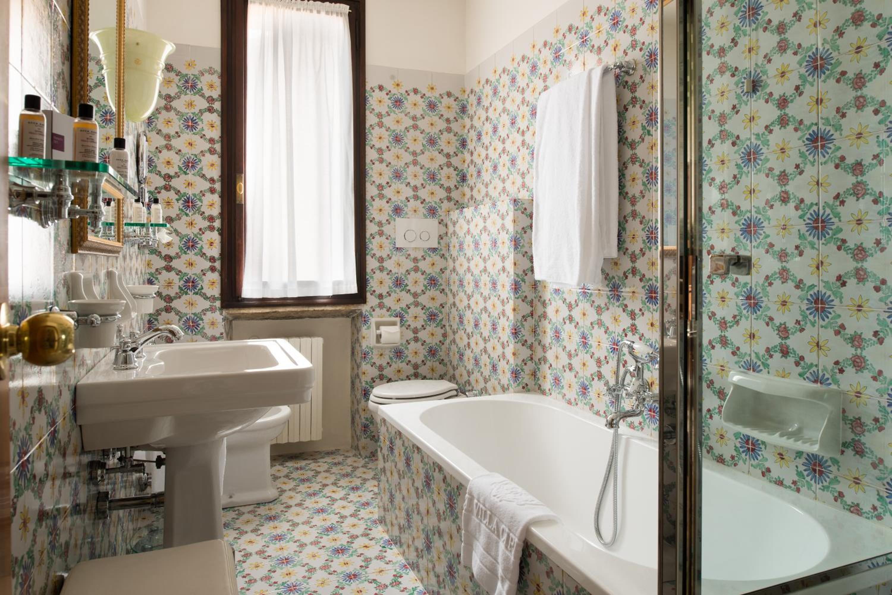 Junior Suite with Garden View - Photo 7