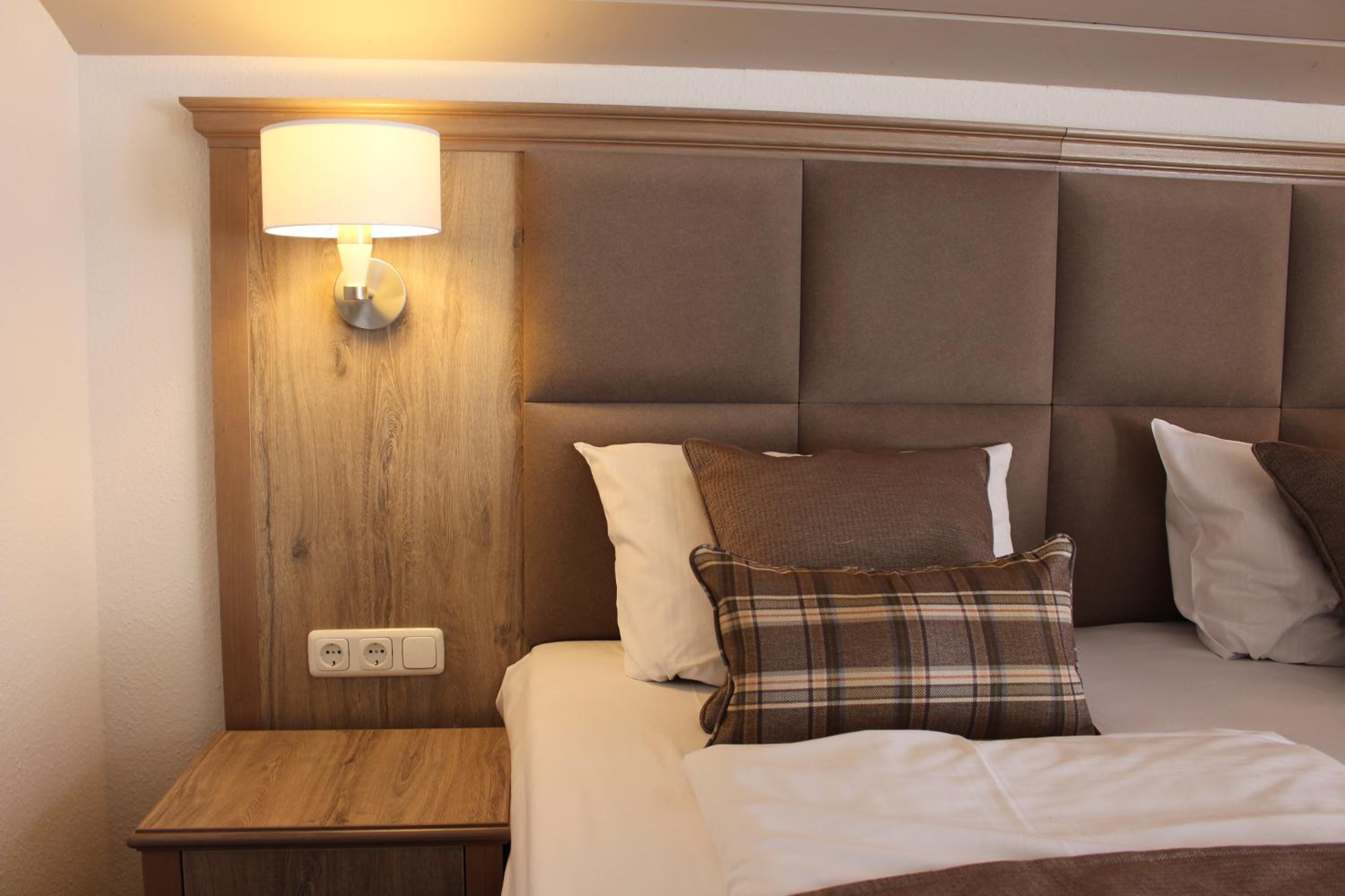 Superior Suite with Mountain View - Photo 6