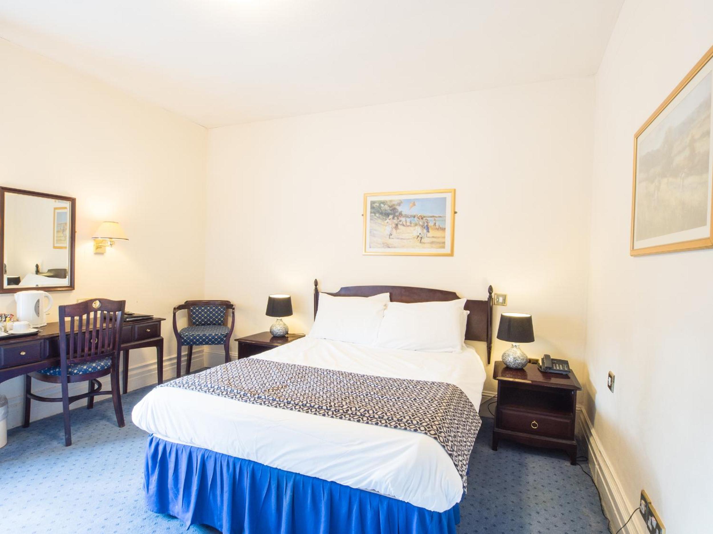 Double Room - Photo 6