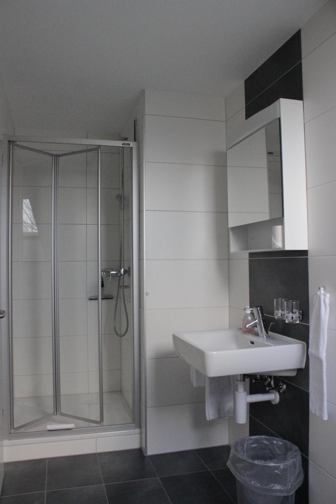 Double Room With Private Bathroom photo 2