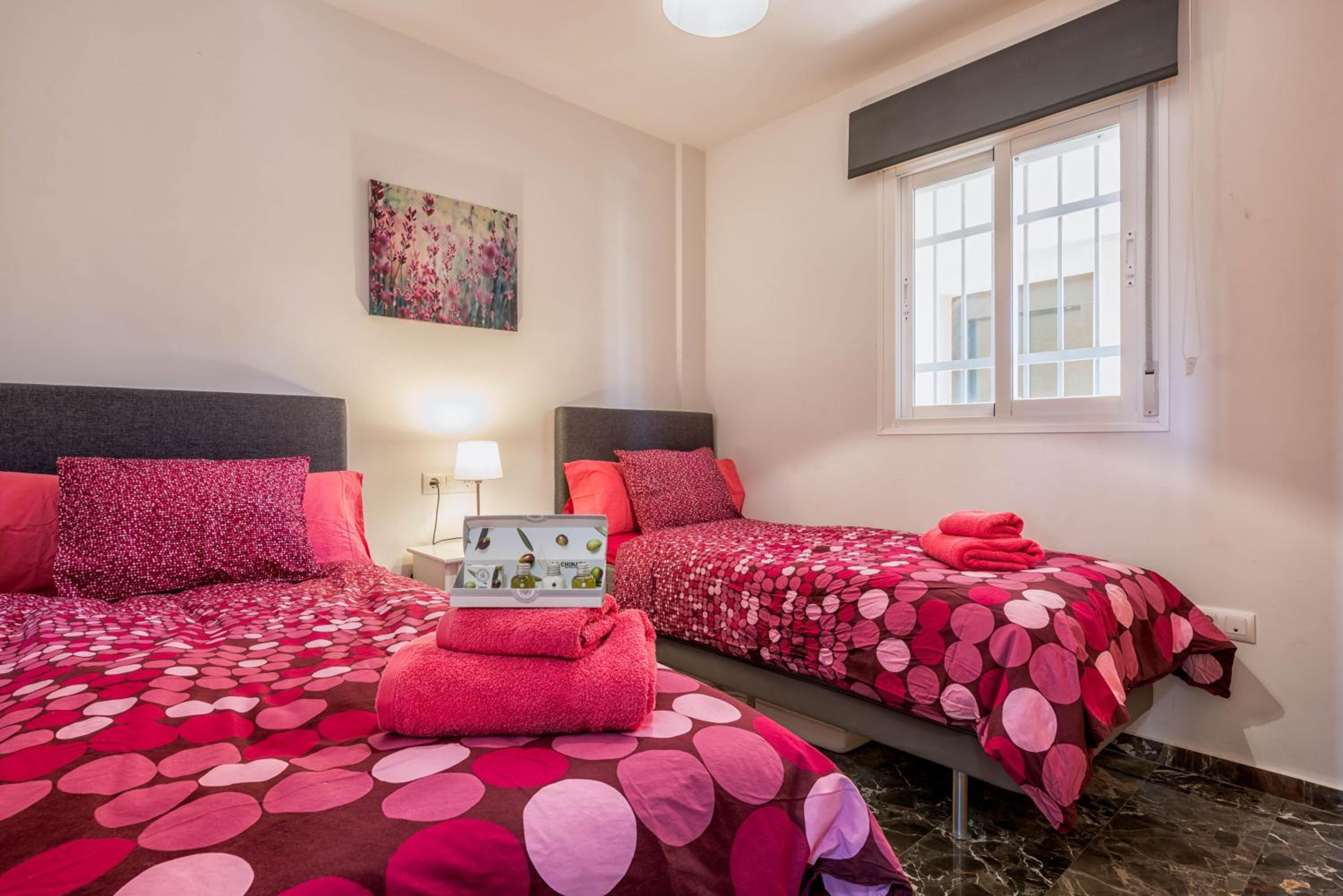 Apartamento de Dos Habitaciones con Vista al Mar y Bañera de Hidromasaje