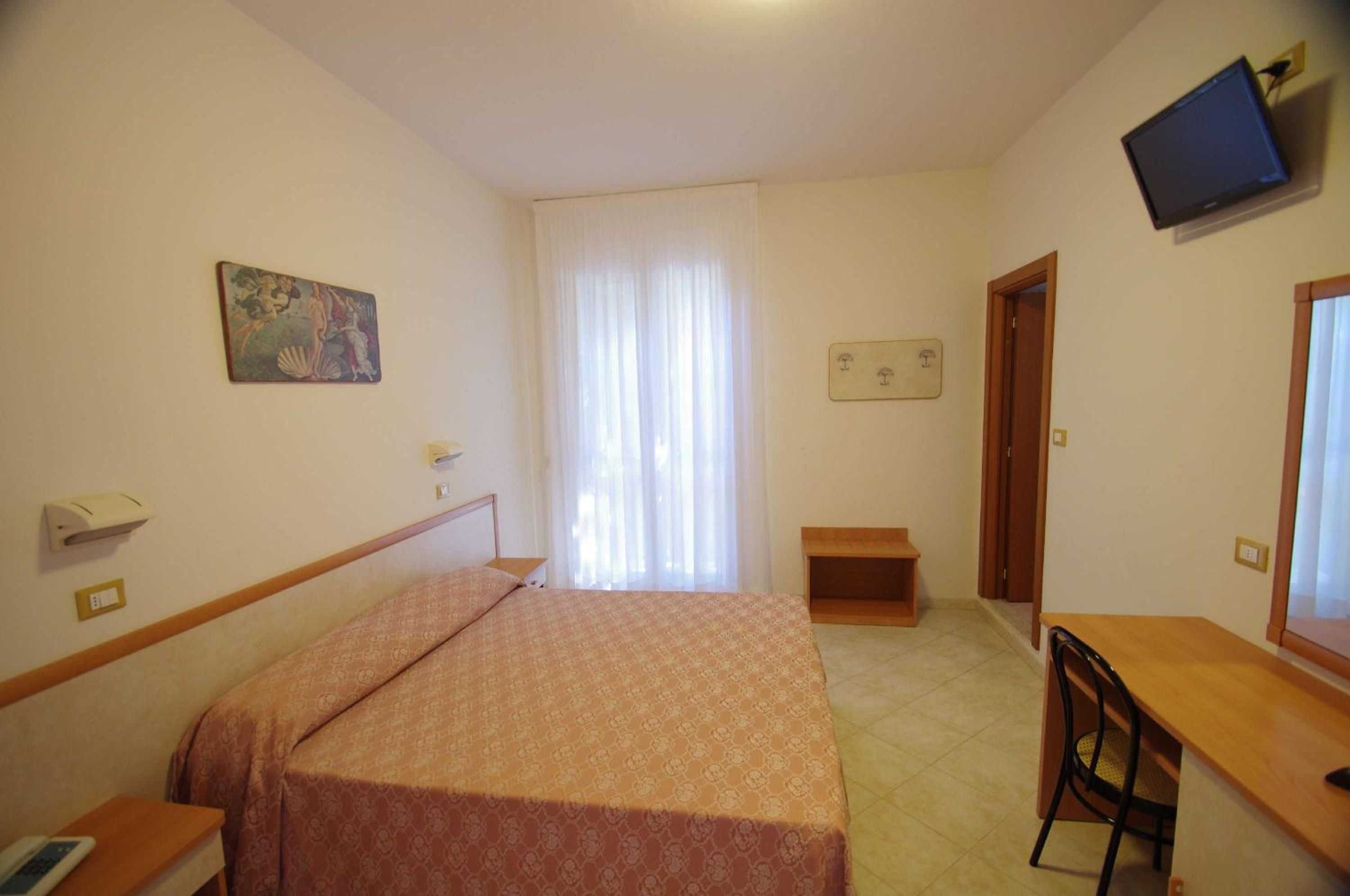 Double or Twin Room with Balcony photo 1