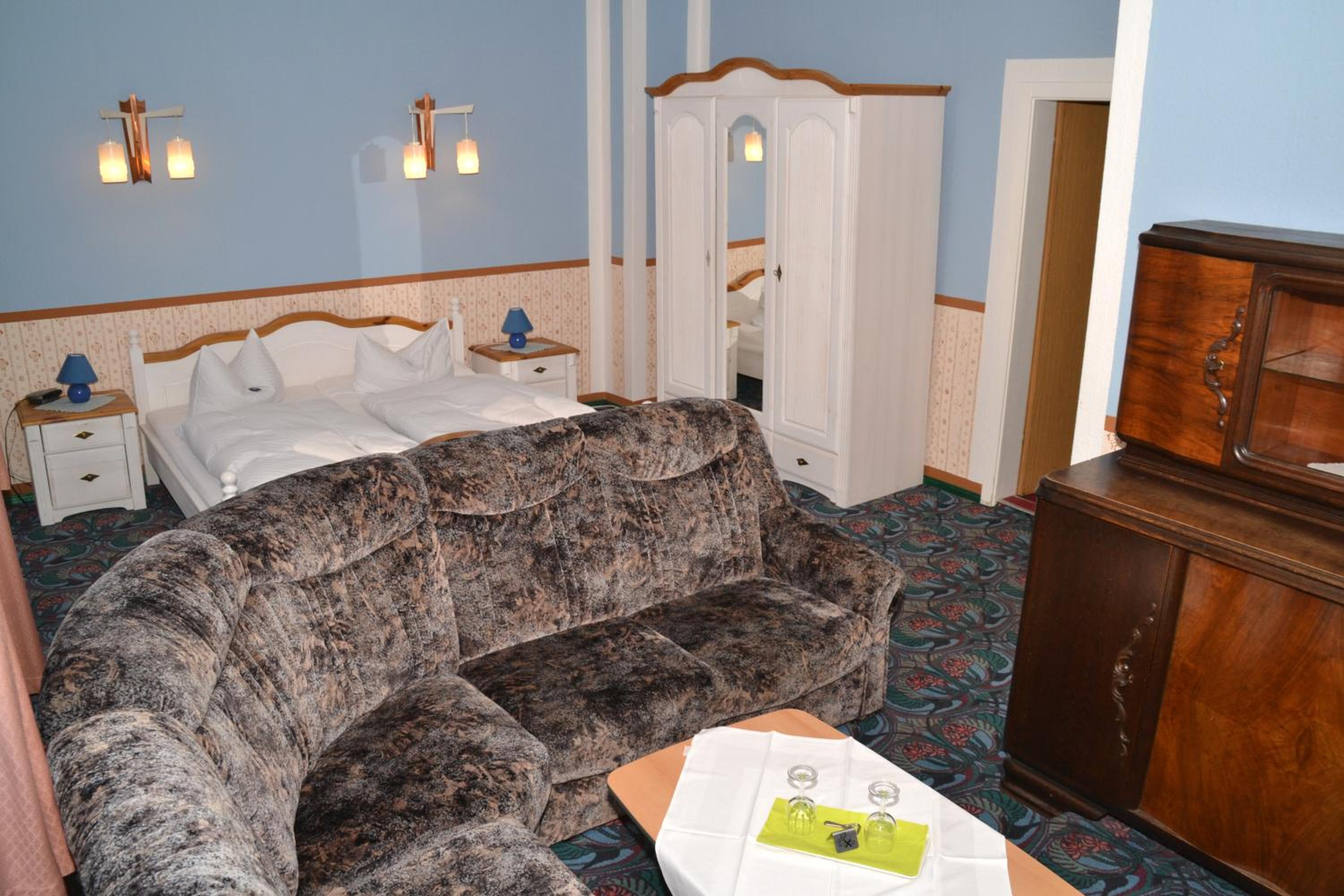 Standard Double or Twin Room - Photo 1